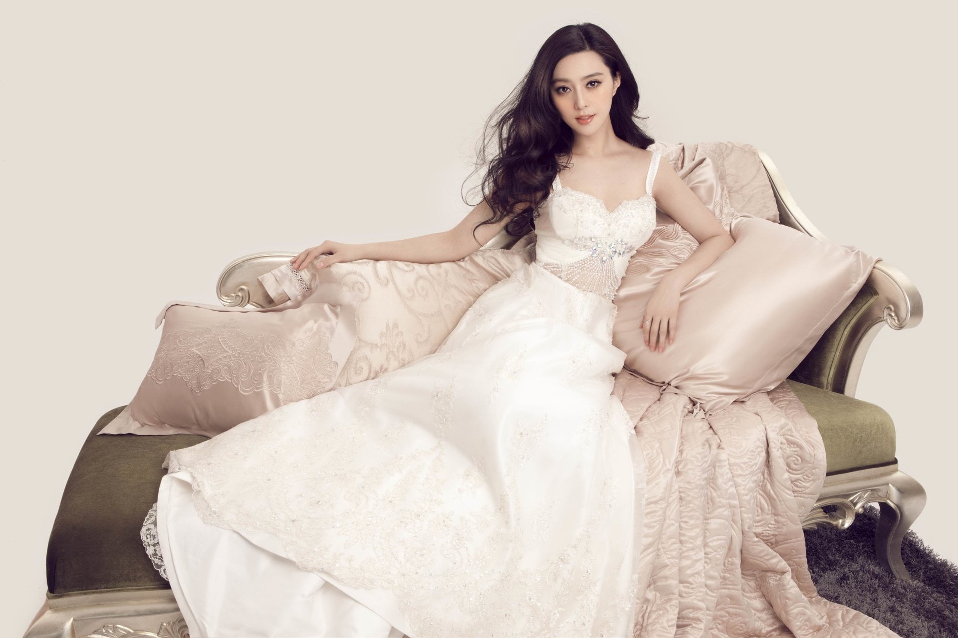 indoors, Actress, Sofa, portrait, beautiful woman, Couch, clothing, newlywed, Chinese, wedding dress, looking at camera, beauty, sitting, women, Fan Bingbing, HD Wallpaper