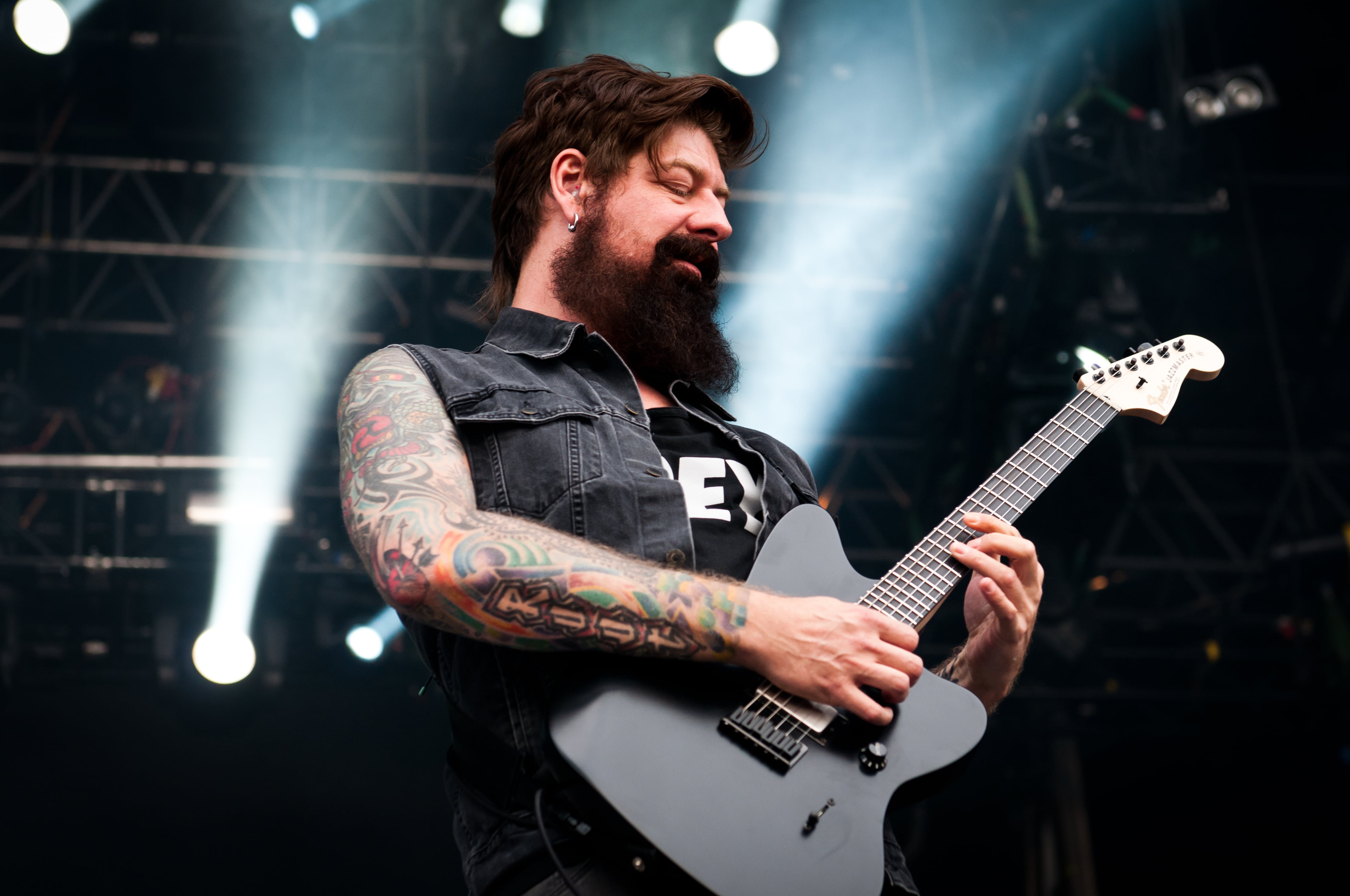 males, microphone, music Festival, popular Music Concert, young Adult, stage - Performance Space, singer, alternative, James Ruth, artist, guitar, s, facial hair, HD Wallpaper