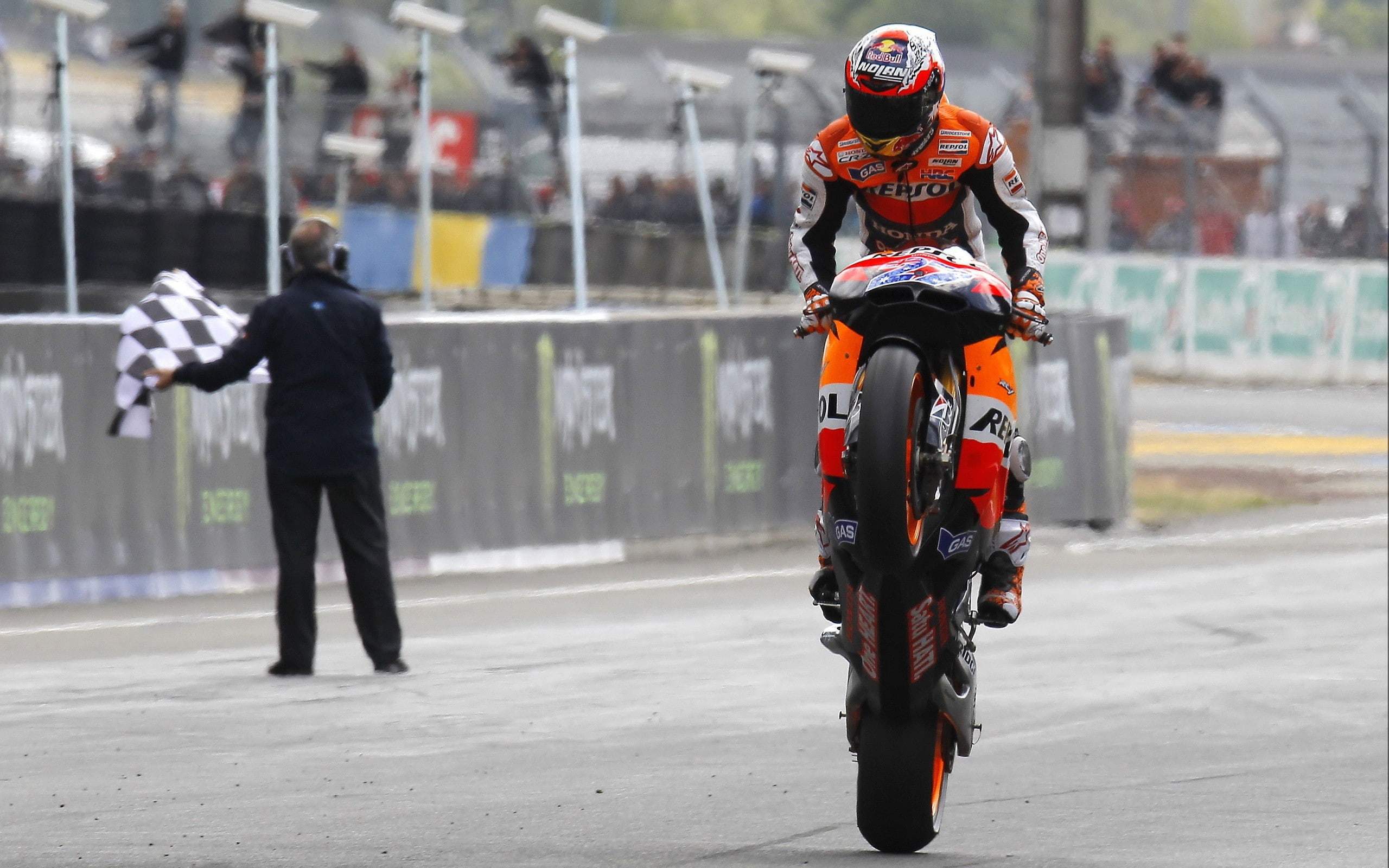 sports, Ducati, casey stoner, 2K, motoGP, 2560x1600, HD Wallpaper