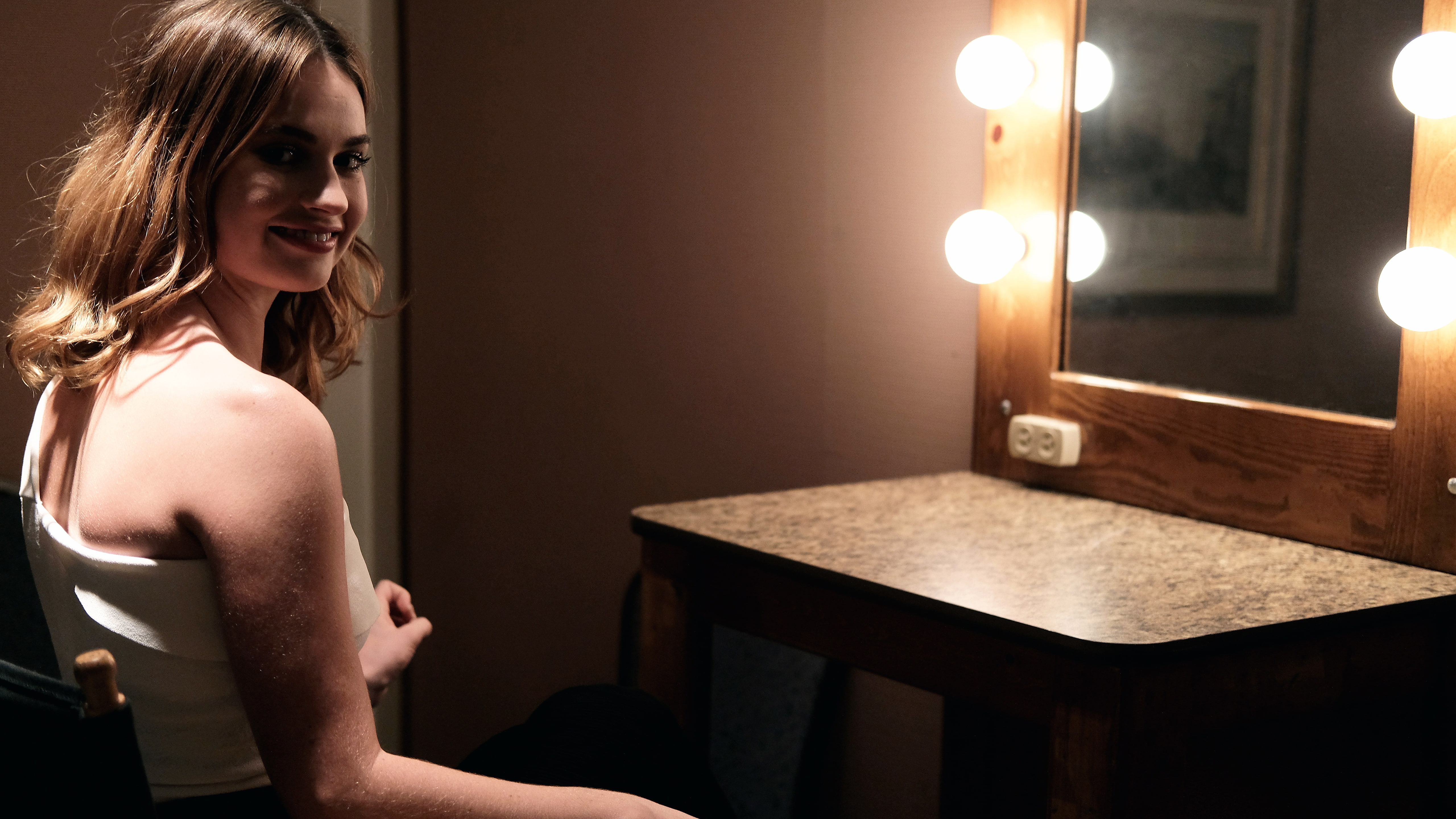 Lily James, women, contemplation, 5K, young adult, clothing, one person, beauty, indoors, waiting, 5K, emotion, brown hair, table, young women, adult, HD Wallpaper