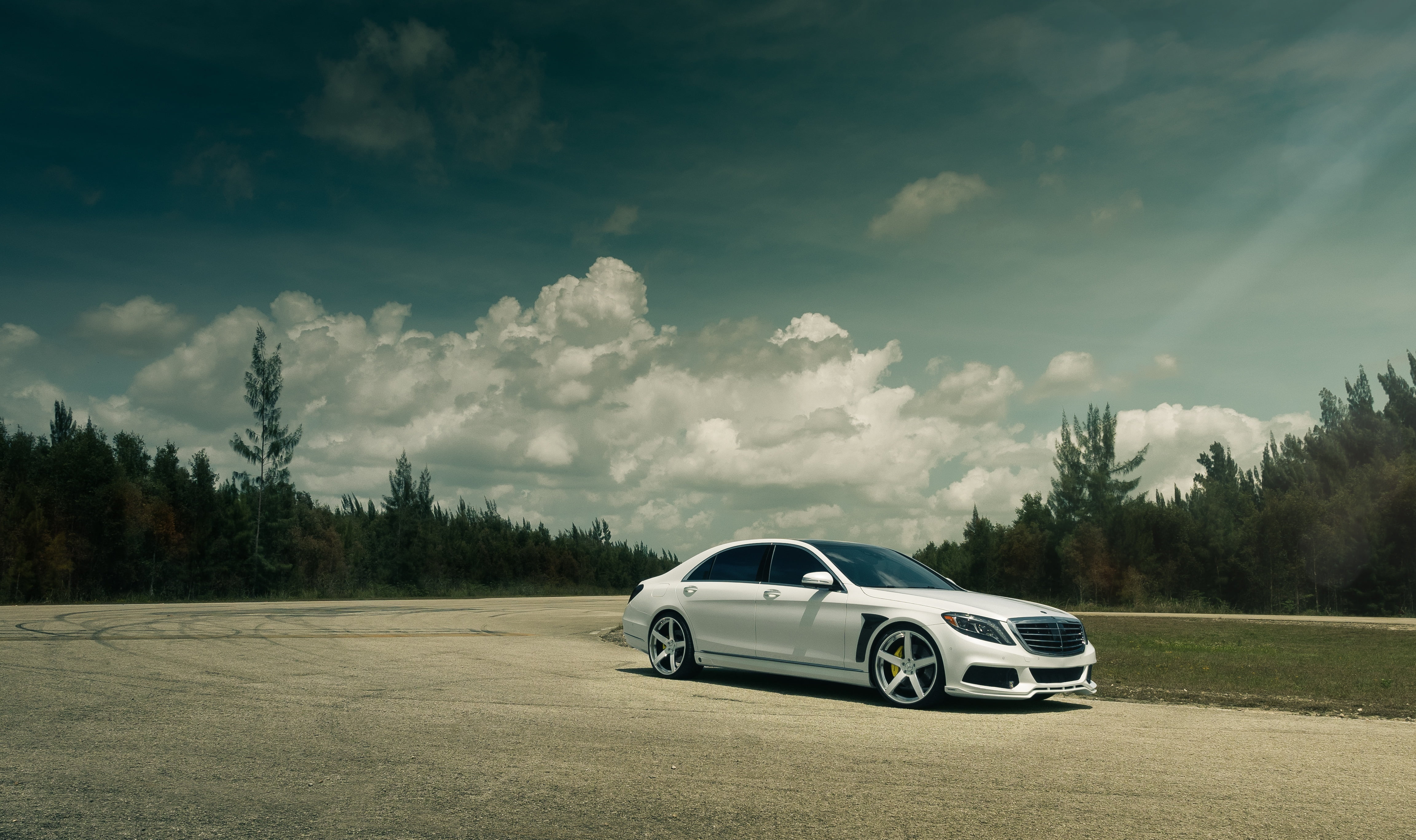 S 550, sky, plant, 4K, day, outdoors, motor vehicle, nature, white, land vehicle, BRABUS, Mercedes Benz, road, car, no people, field, luxury, Vellano Wheels, HD Wallpaper