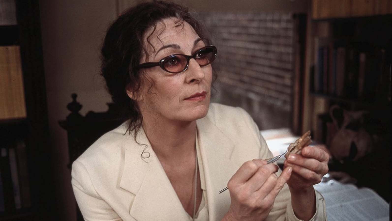 focus on foreground, brunette, adult, eyeglasses, The Royal Tenenbaums, looking, 720P, females, holding, front view, indoors, women, headshot, portrait, HD Wallpaper