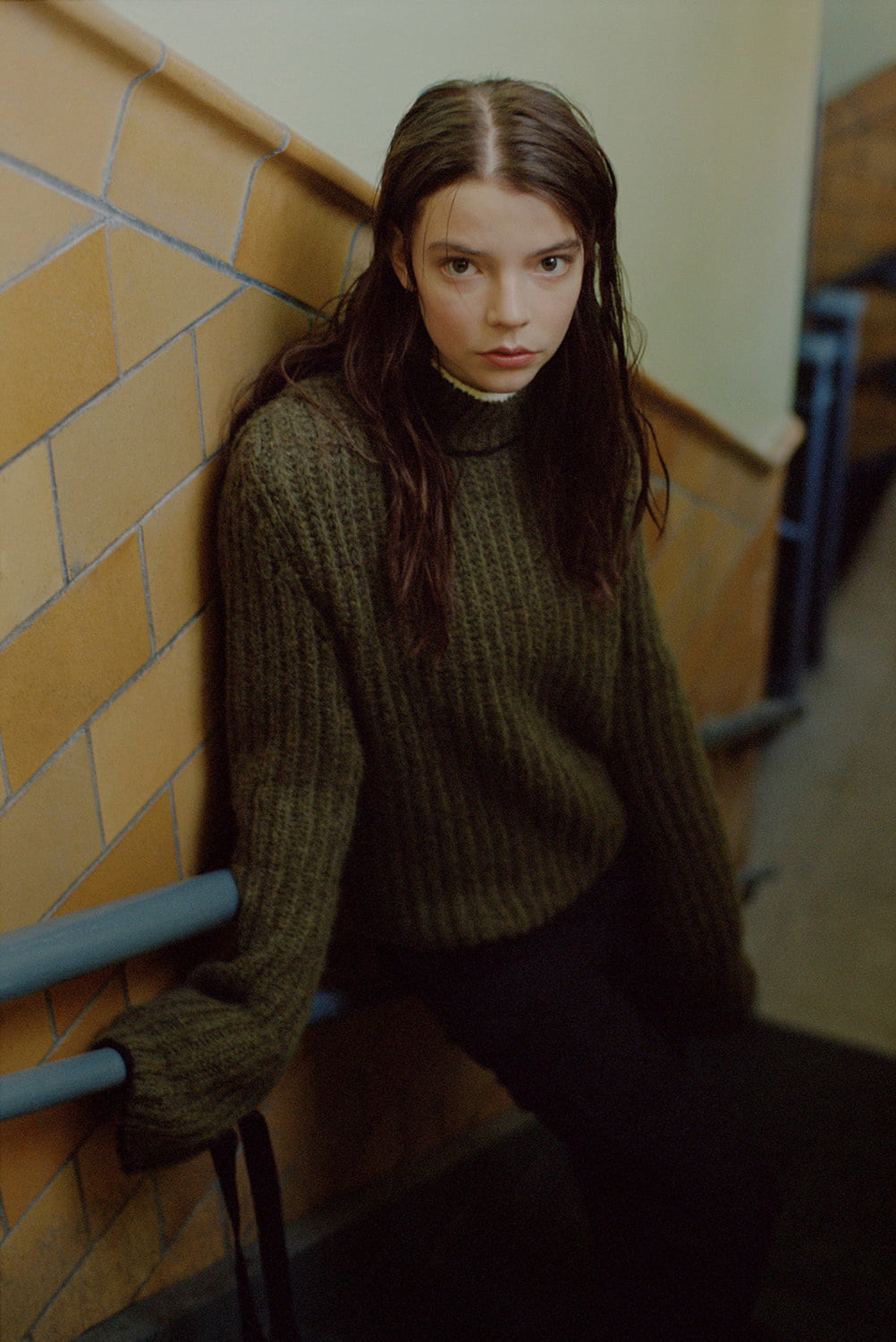 stairs, brunette, 720P, Anya Taylor-Joy, women, actress, long hair, Phone HD Wallpaper
