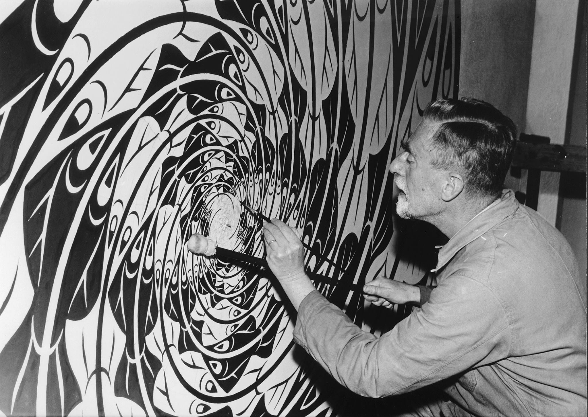 Studio, canvas, old people, wall, artwork, men, optical illusion, monochrome, painting, old photos, vintage, drawing, 1080P, M. C. Escher, HD Wallpaper