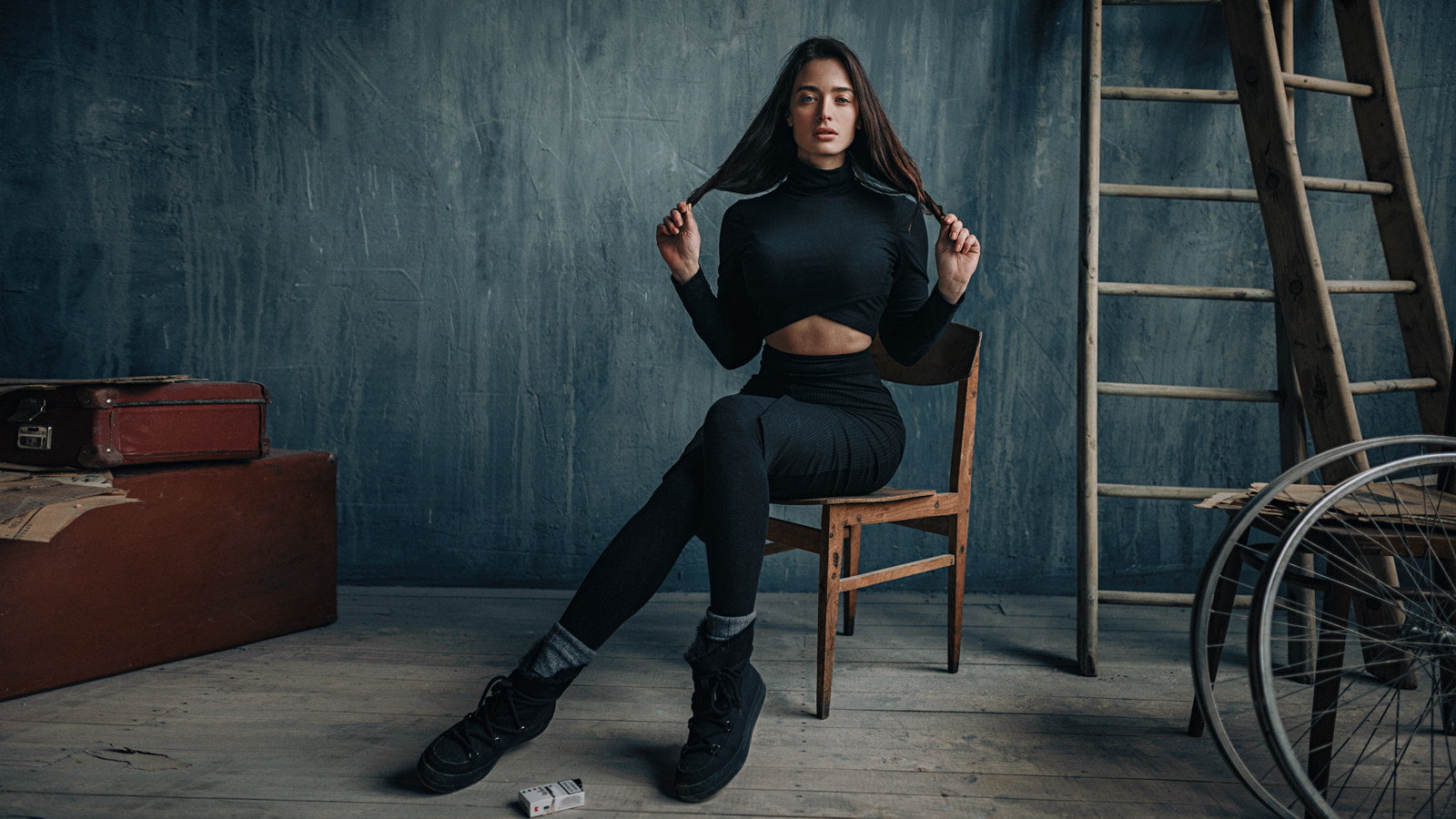ladders, hairstyle, black clothing, seat, women, adult, waiting, one person, shoes, full length, young adult, beauty, hands in hair, hair, fashion, beautiful woman, HD Wallpaper
