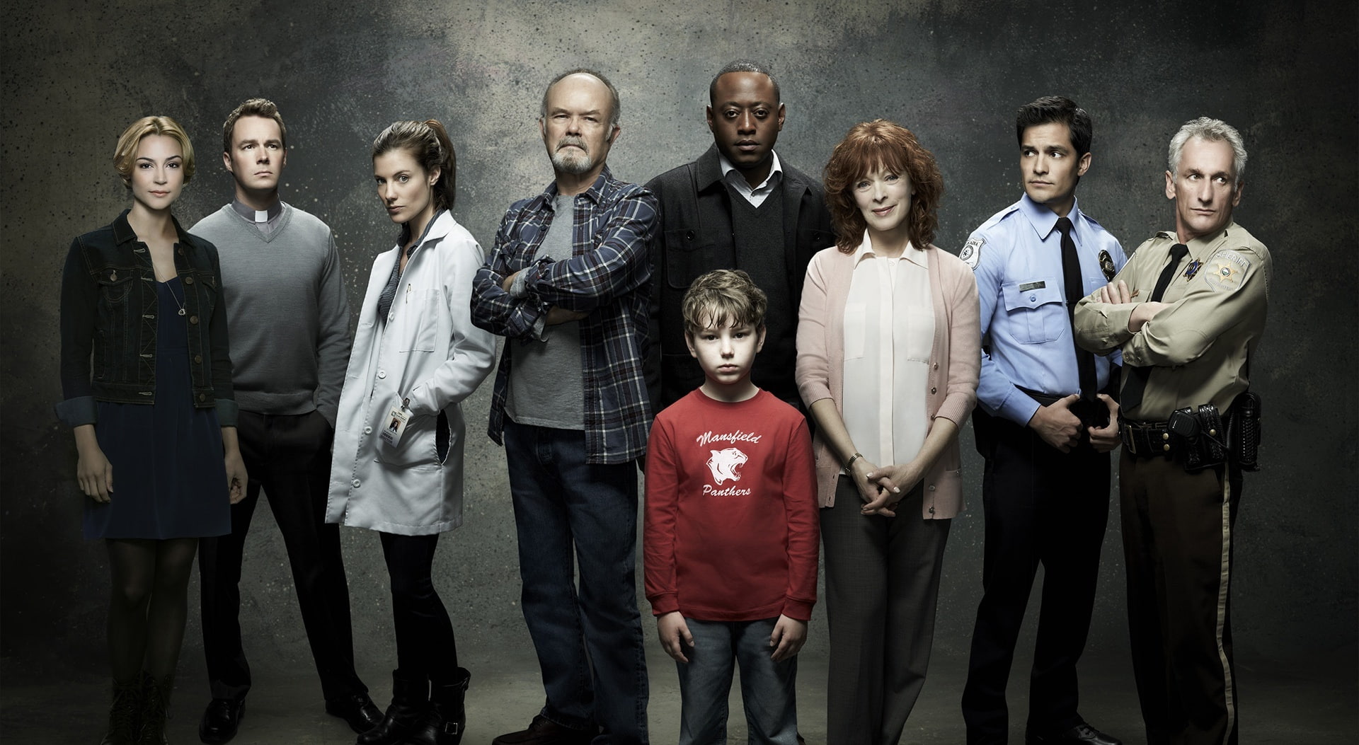 child, Fantasy, Samaire Armstrong, 1080P, show, standing, group, smiling, young adult, Frances Fisher, group of people, Other Movies, indoors, people, HD Wallpaper