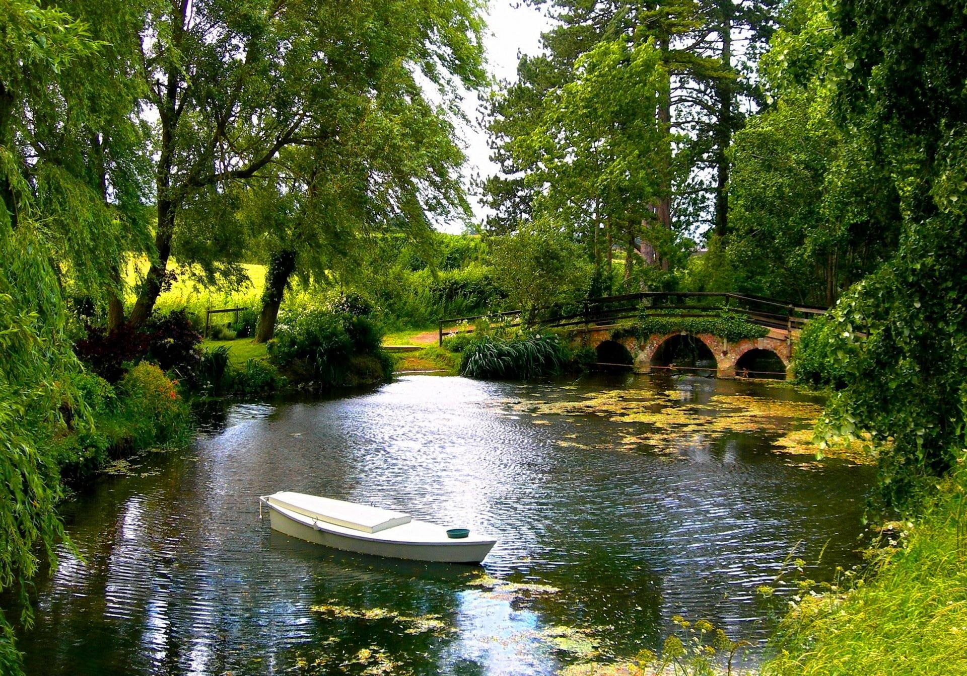 grass, boat, greenery, 1080P, lake, lovely, trees, bridge, nice, canoe, calm, shore, small, pond, lill, water, beautiful, HD Wallpaper