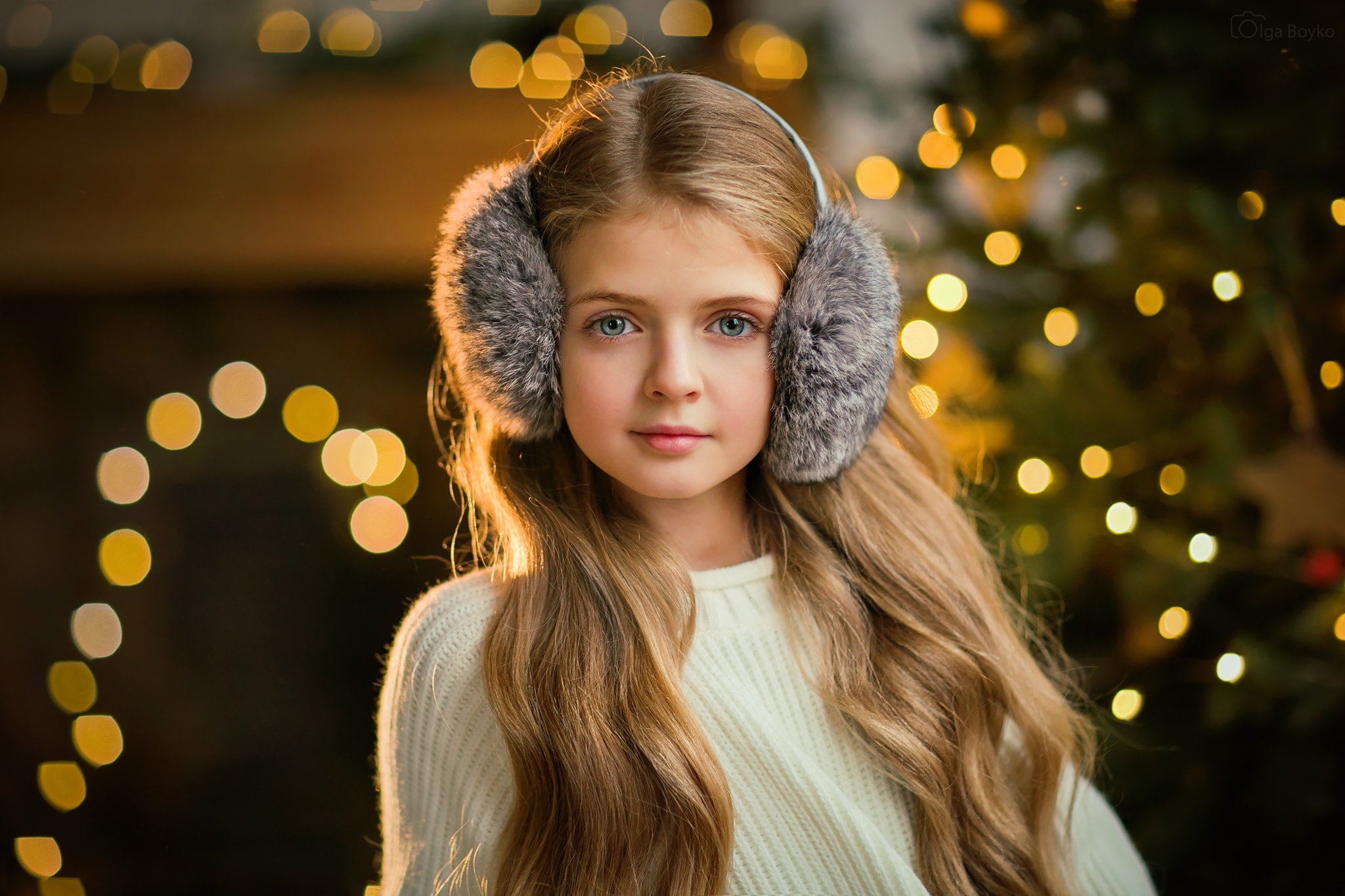 bokeh, look, New year, girl, headphones, 1080P, garland, beautiful, Christmas, Olga Boyko, HD Wallpaper
