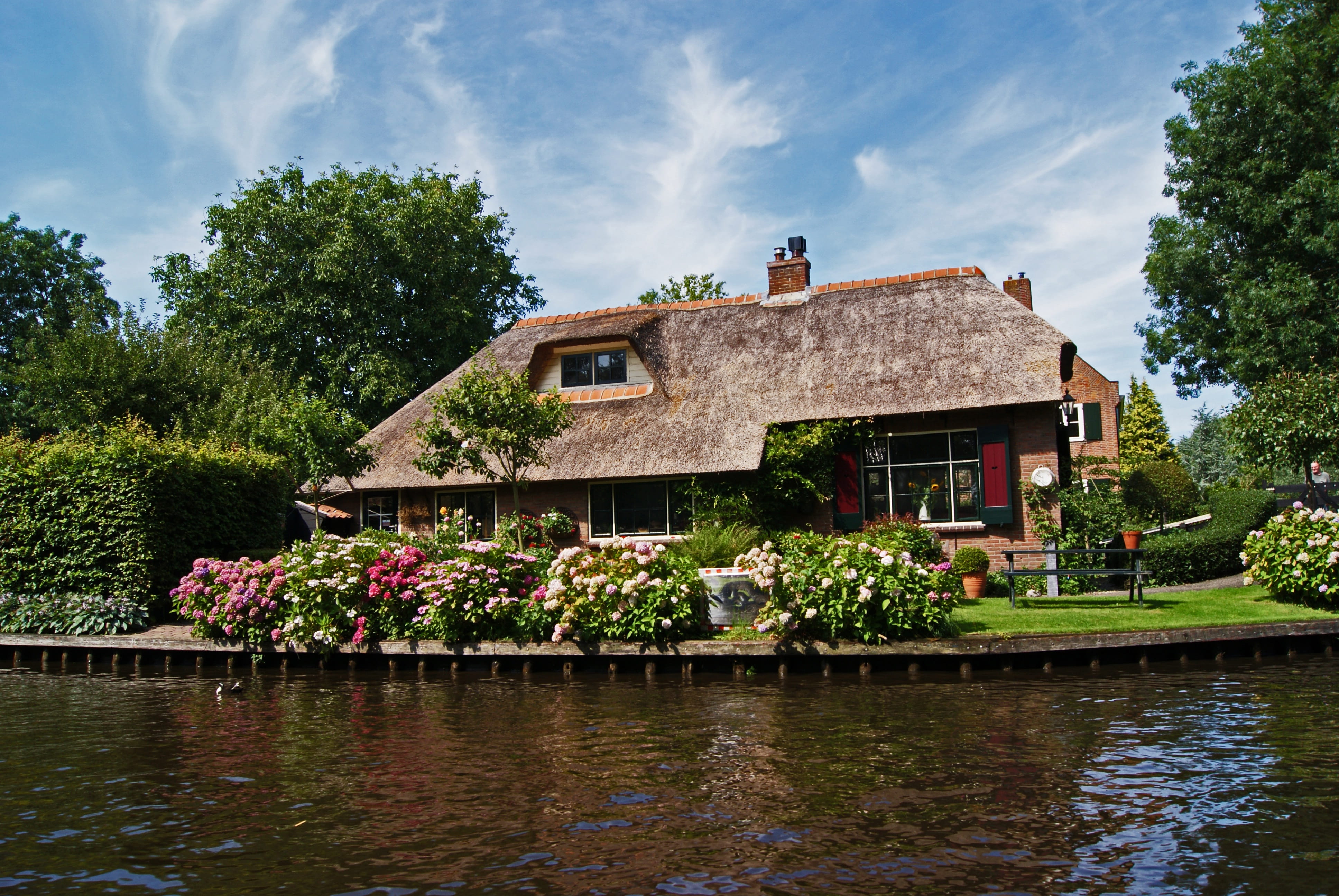 Giethoorn, beauty in nature, reflection, lake, built structure, building, plant, outdoors, village, House, Tourist, tree, building exterior, no people, HD Wallpaper