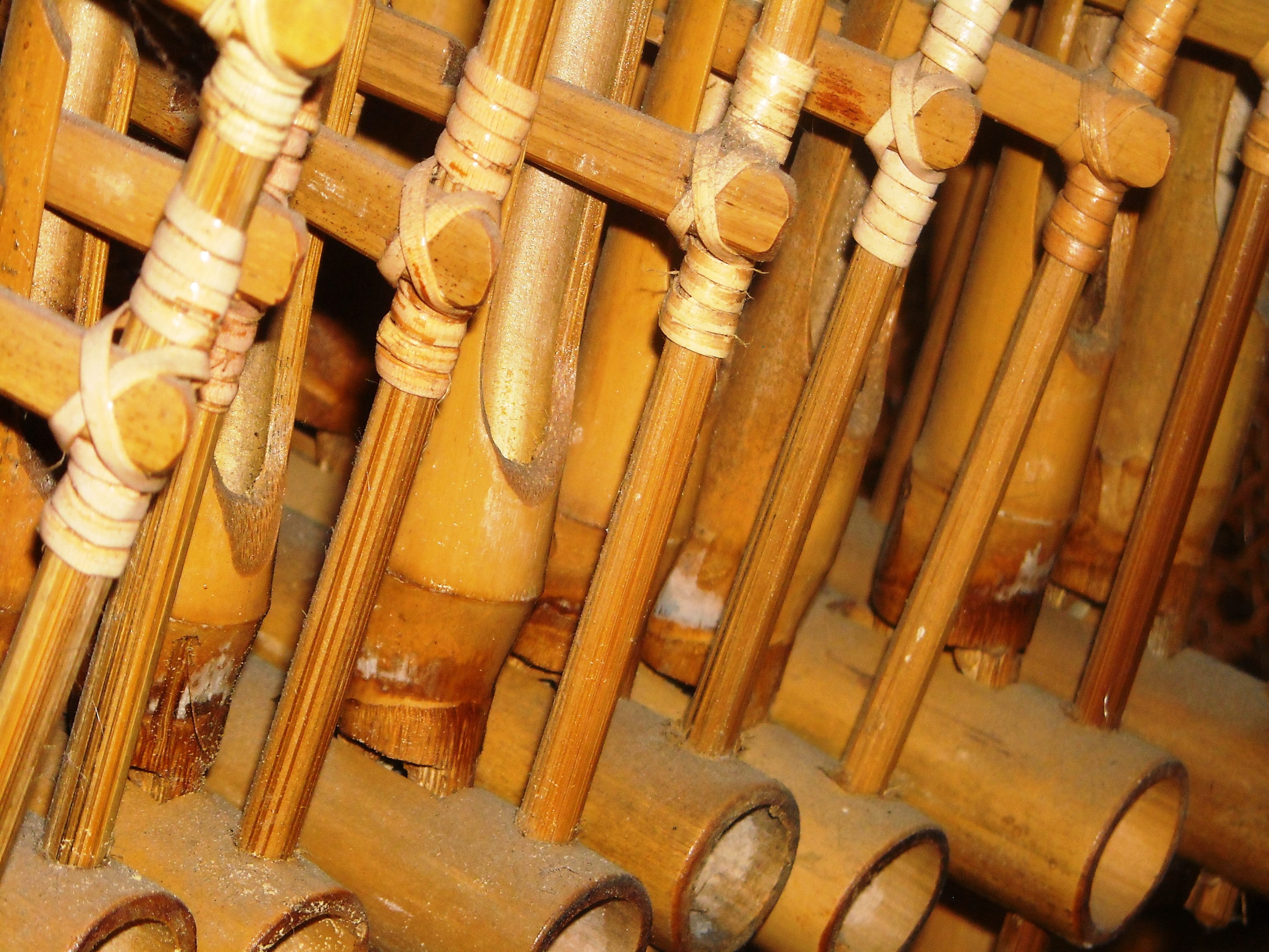 angklung, full frame, side by side, abundance, tool, group, java, indoors, still life, pattern, traditional, brown, high angle view, metal, music, musical instrument, HD Wallpaper
