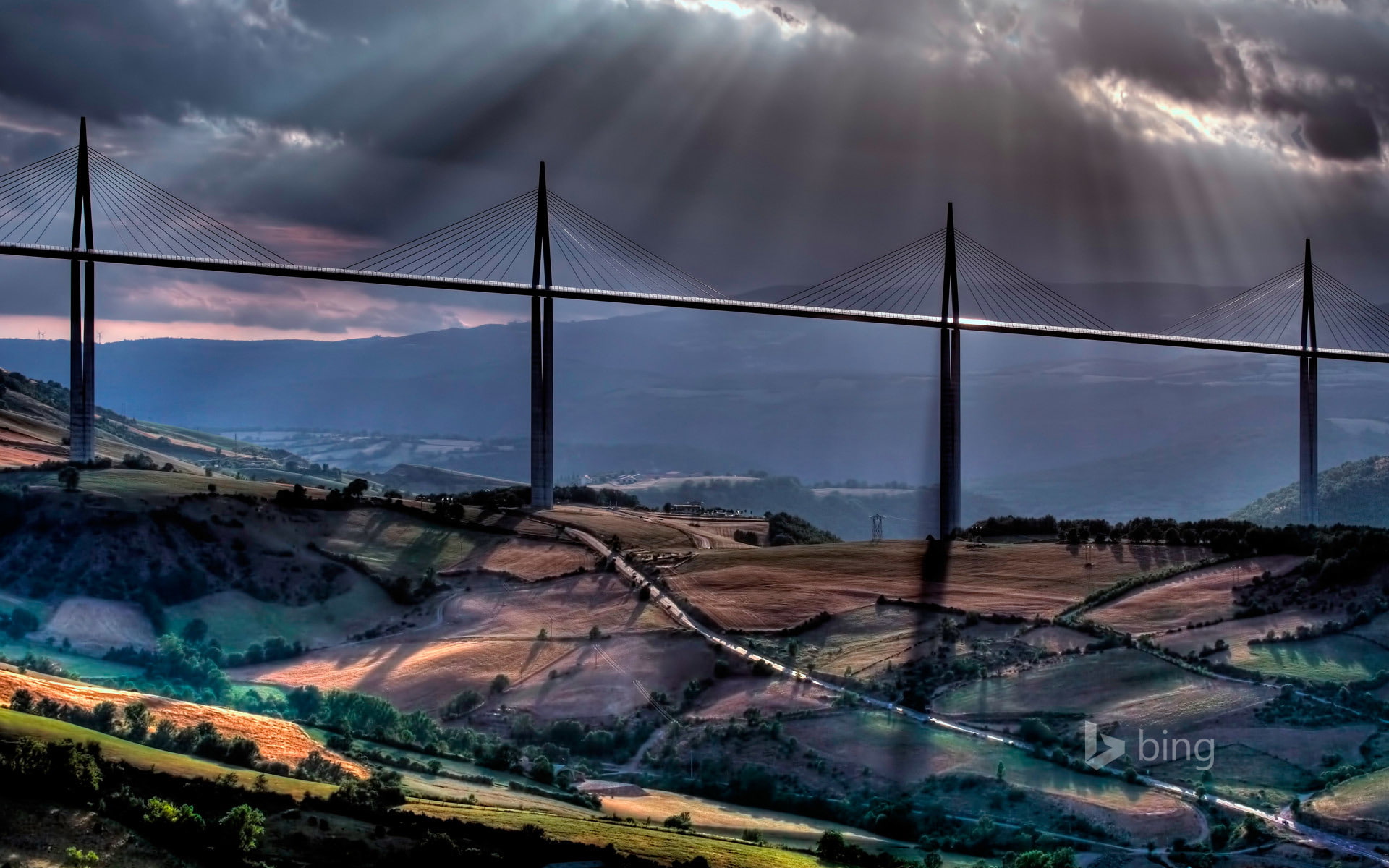 the valley of the river tarn, viaduct, 1080P, clouds, Millau, France, mountains, field, rays, HD Wallpaper