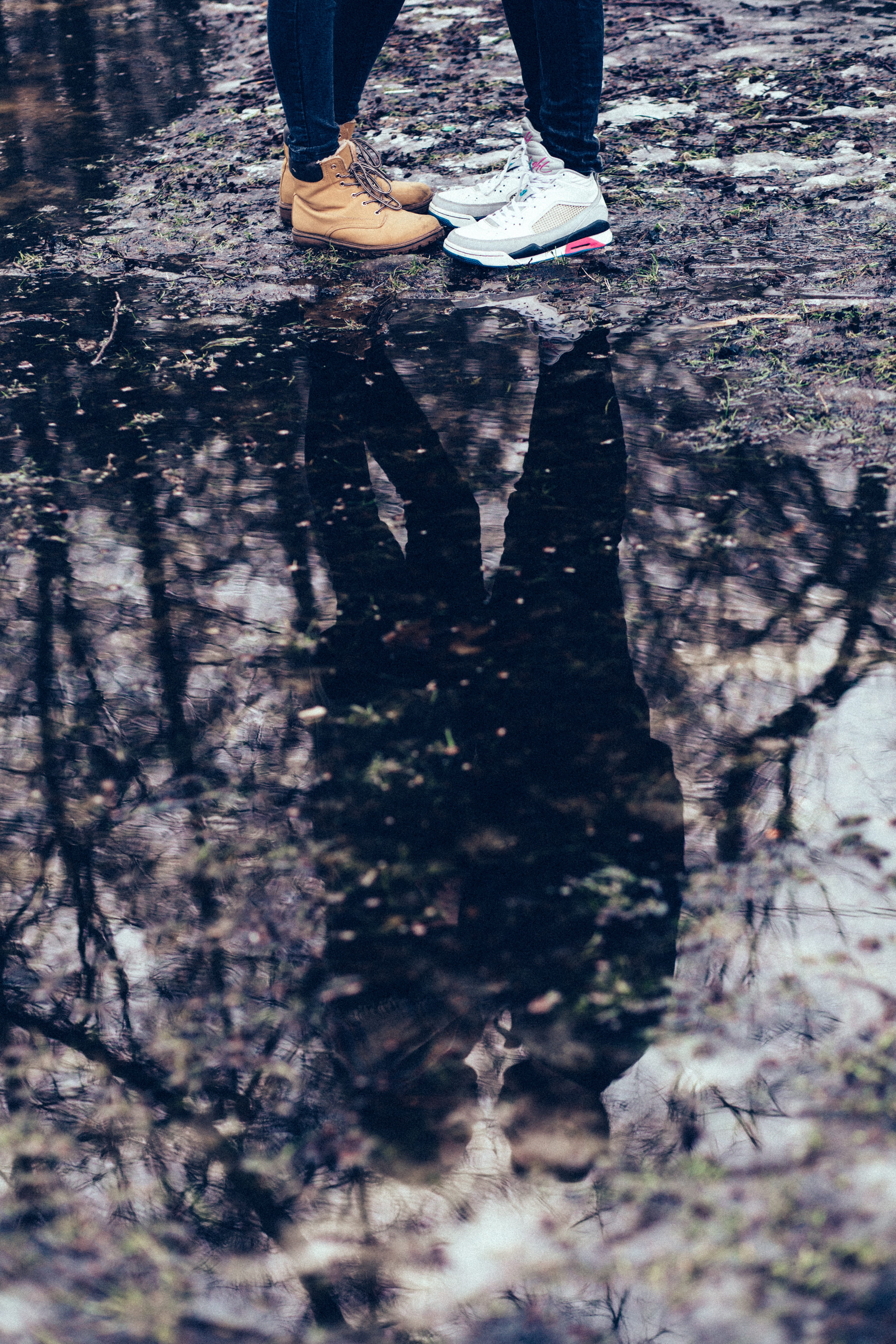 man, pond, near, human leg, human body part, jeans, unrecognizable person, shoe, nature, gloom, limb, date, people, legs, lifestyles, girl, 5K, fall, reflection, Phone HD Wallpaper