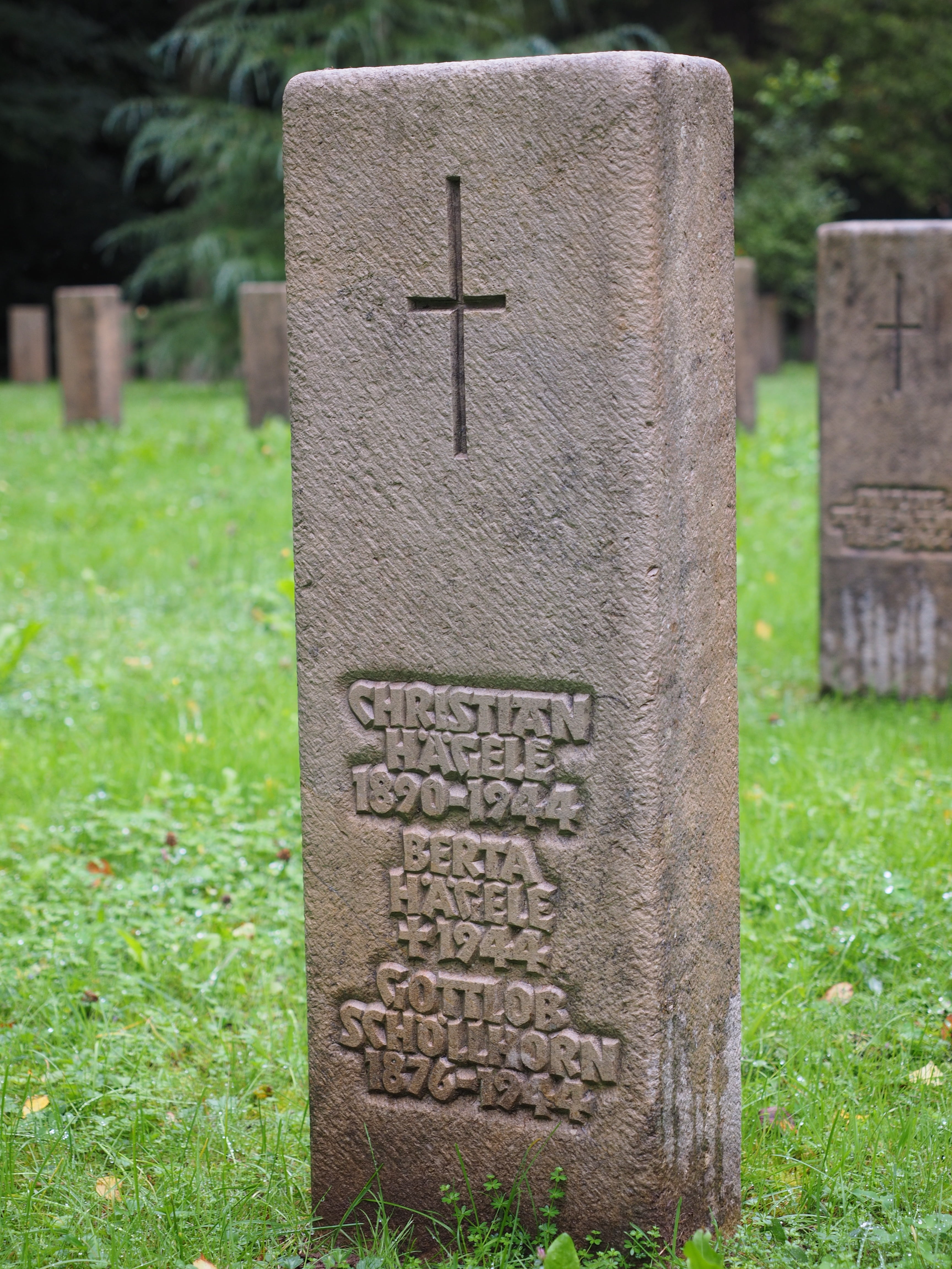 spirituality, cemetery, stone, soldiers graves, text, belief, history, tomb, the past, focus on foreground, cross, grave tele, day, outdoors, plant, woodland cemetery, Phone HD Wallpaper