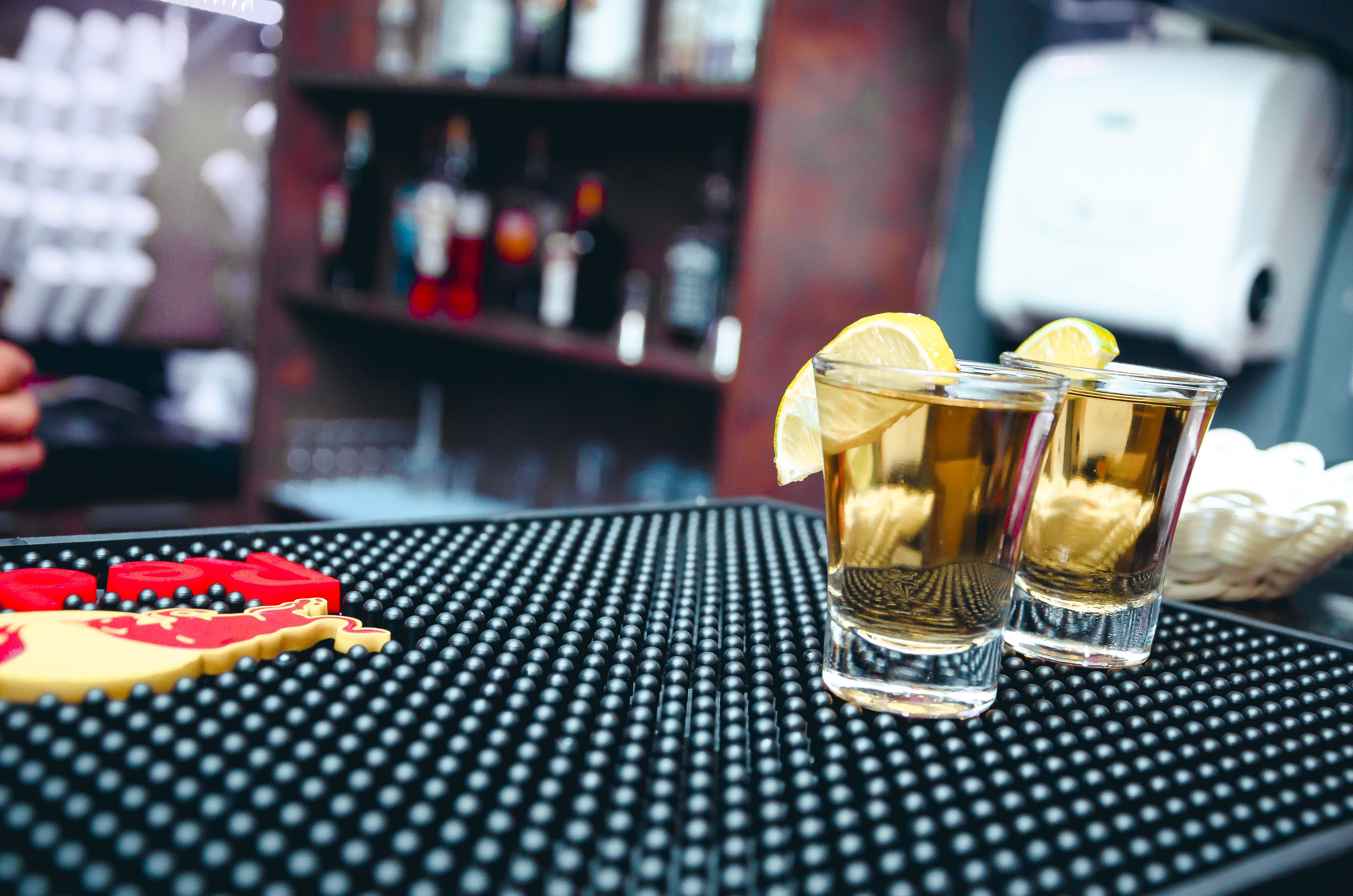 no people, freshness, close-up, glasses, still life, refreshment, drinking, household equipment, focus on foreground, slice, yellow, reflection, bar - drink establishment, HD Wallpaper