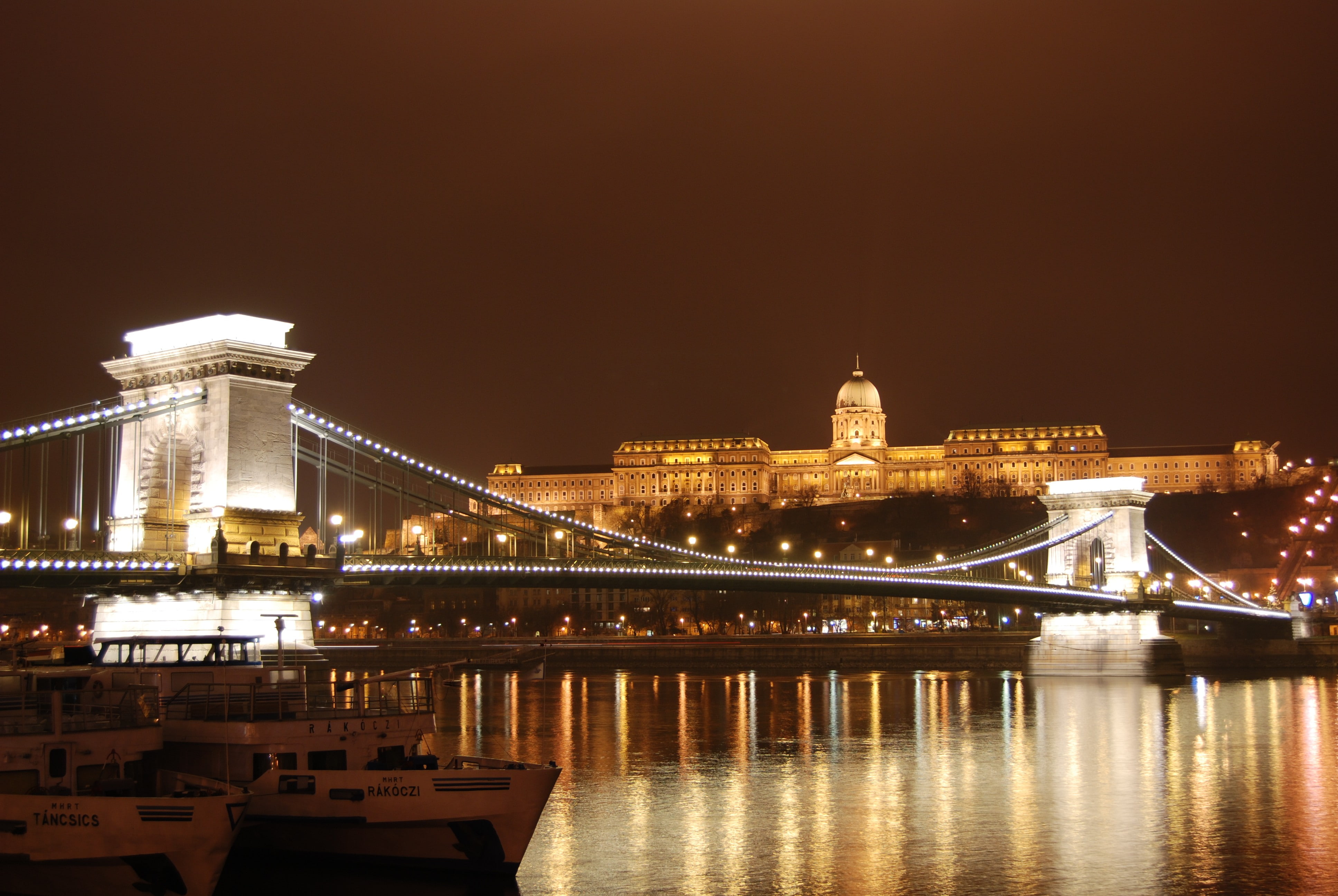 river, Chain Bridge, ship, Hungary, Budapest, night, 4K, reflection, HD Wallpaper