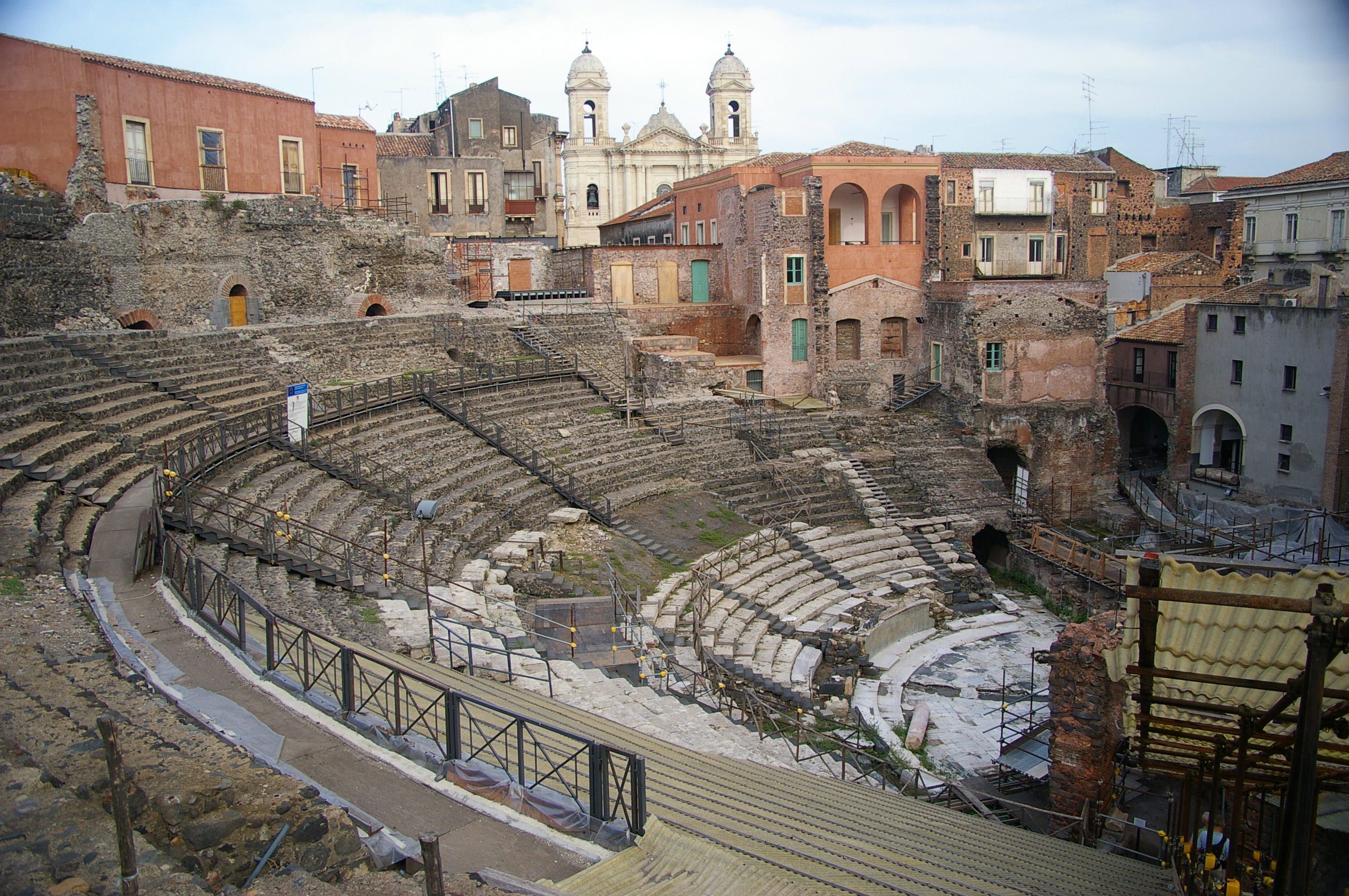 theatre, building exterior, building, travel destinations, greek-roman theatre, Italy, city, architecture And Buildings, urban Scene, the past, francis, HD Wallpaper