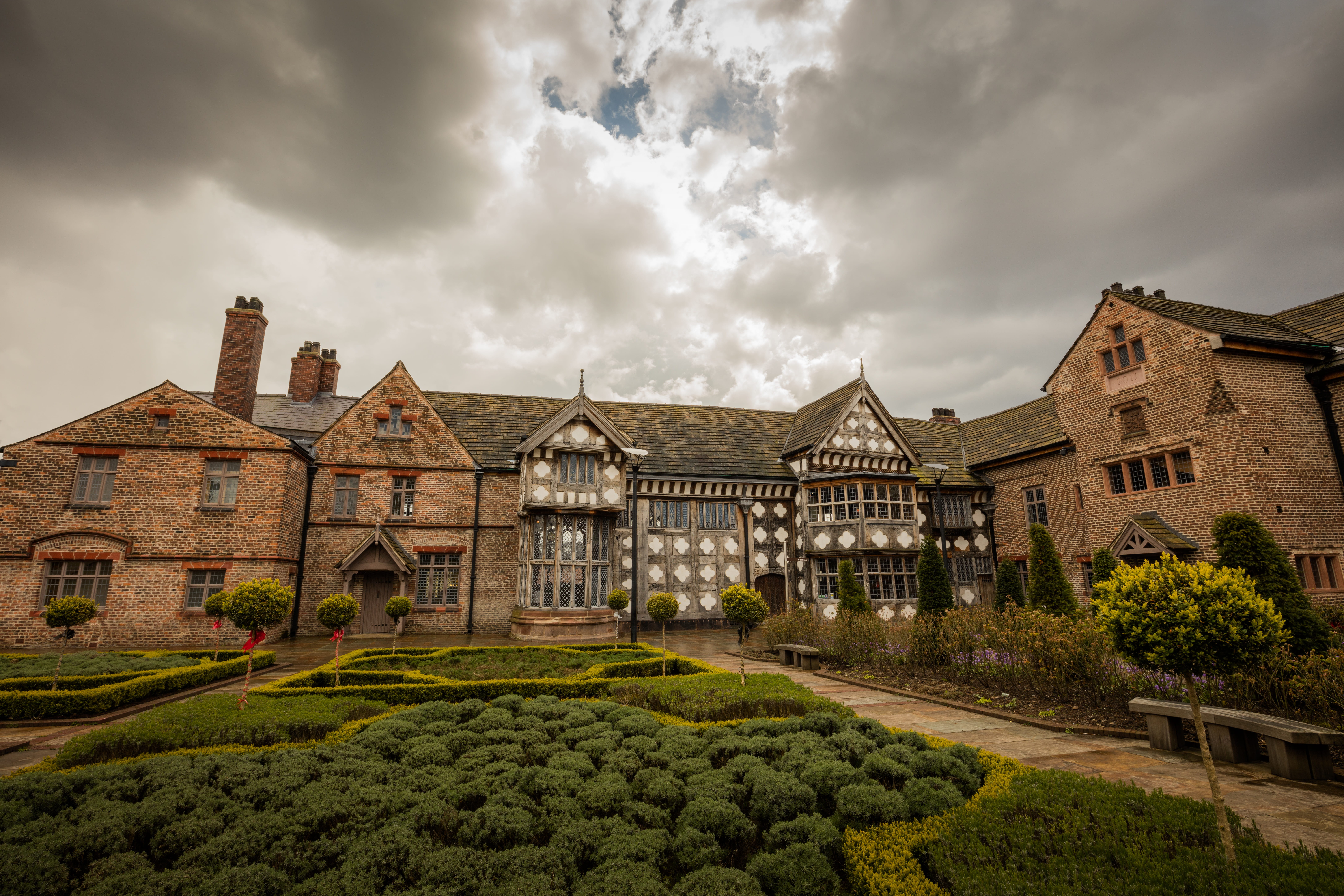 greater, plant, historic, house, green color, cloud - sky, tudor, english, built structure, manchester, haunted, famous, old, residential district, landmark, HD Wallpaper