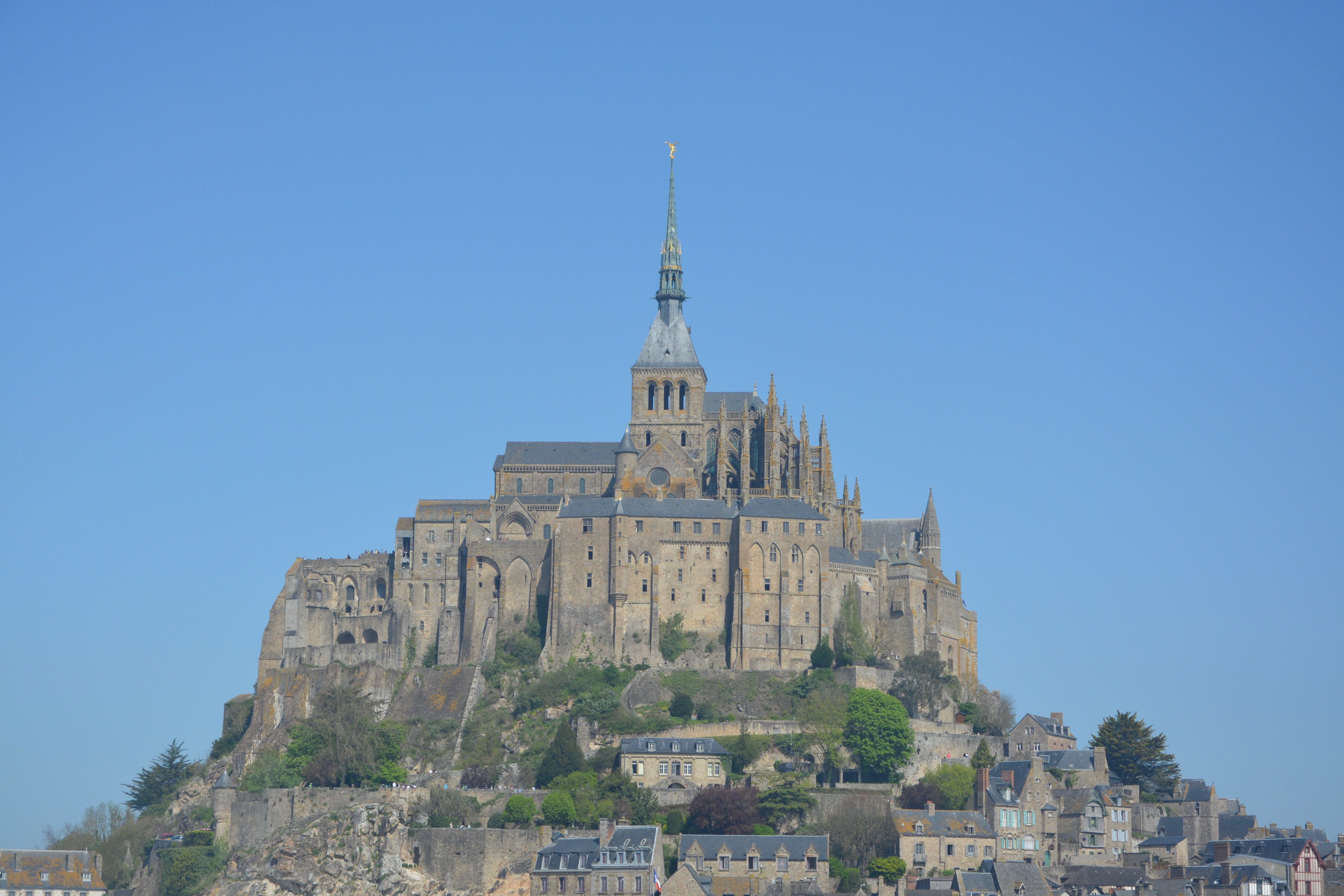 abbey, tree, travel, day, mont saint michel, no people, sky, outdoors, rocky island, low angle view, 5K, religion, nature, tourist site, shifting sand, HD Wallpaper