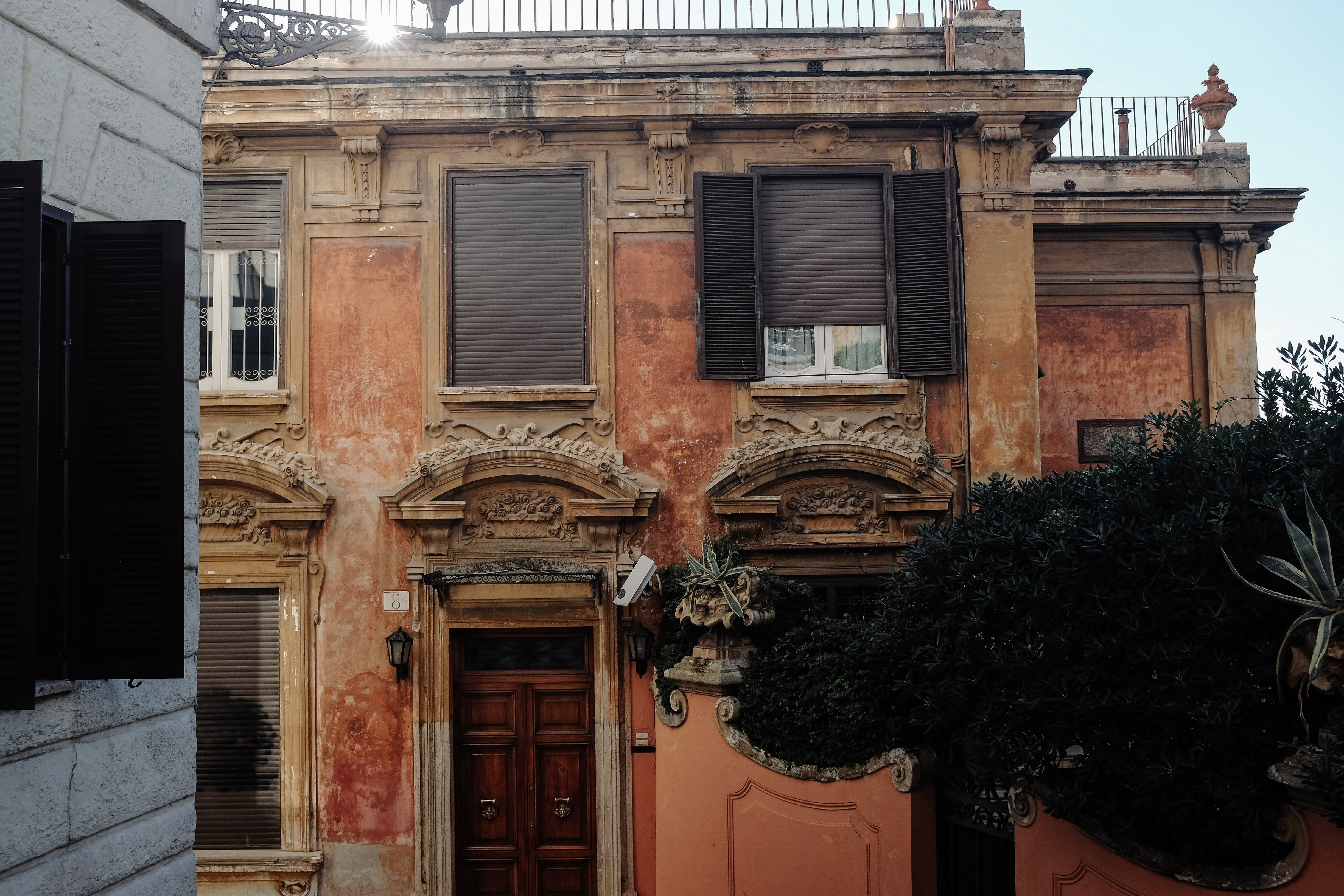 history, building, outdoors, closed, fujifilm, day, nature, window, old, fuji, fujix100s, beauty, entrance, plant, door, city, windows, italy, residential district, HD Wallpaper
