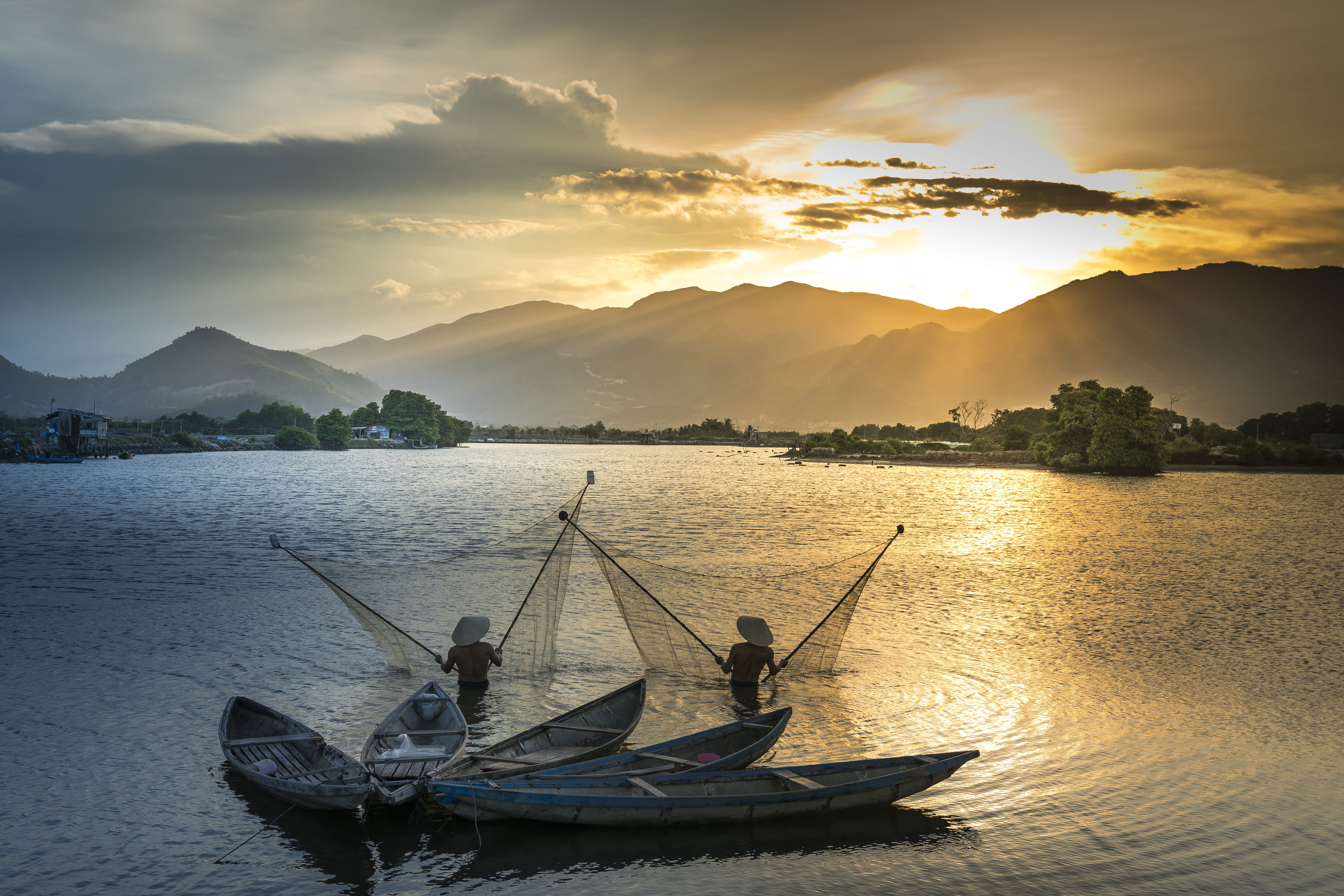 fishing, waterfront, natural, nautical vessel, transportation, one person, outdoor, poor, real people, the tradition, asia, myanmar, tropical, sunset, water, HD Wallpaper