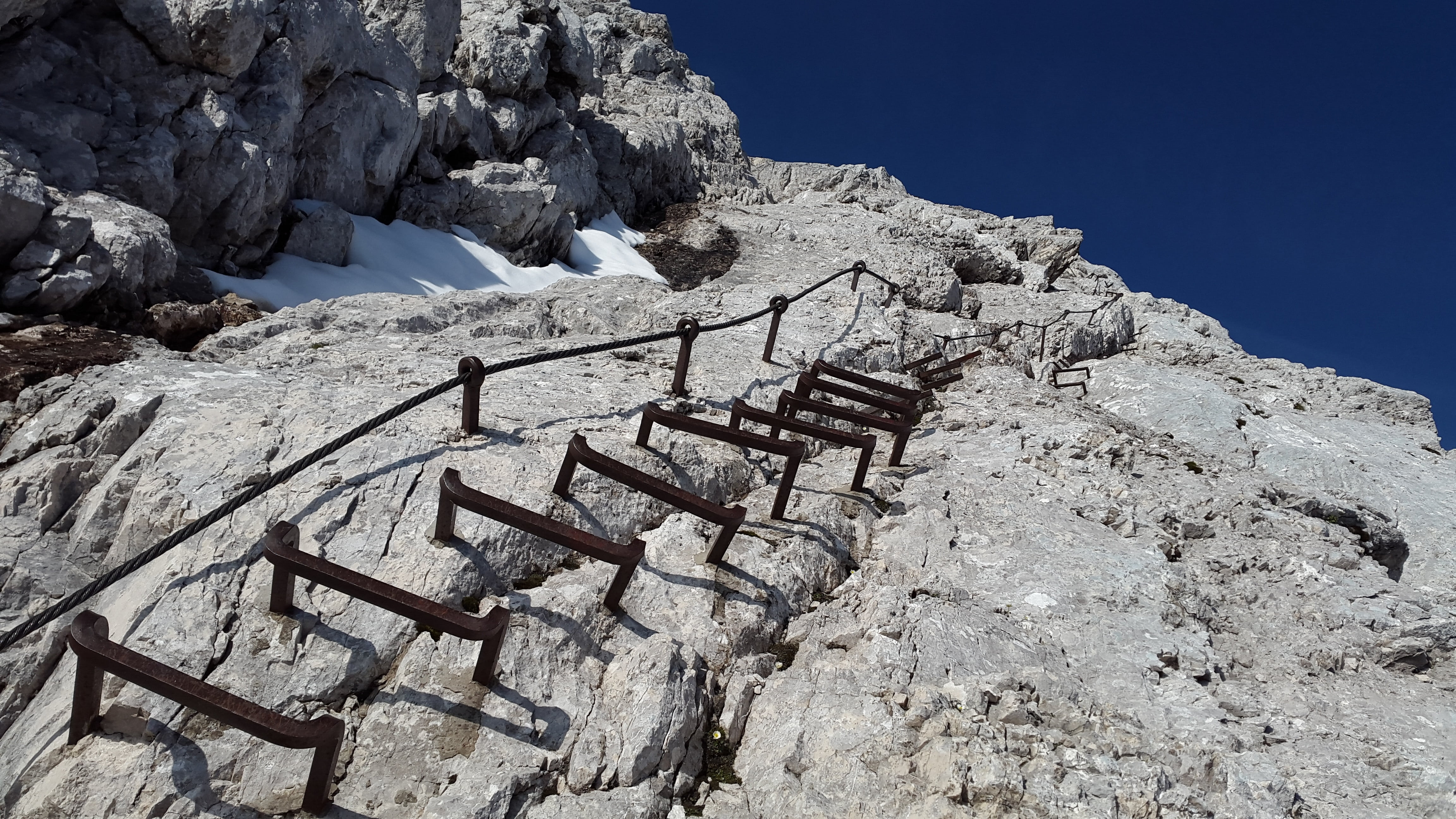 alpspitze, zugspitze massif, outdoors, tranquility, north face ferrata, kicks, weather stone, head, climb, ladder rungs, away, 4K, architecture, cliff, HD Wallpaper