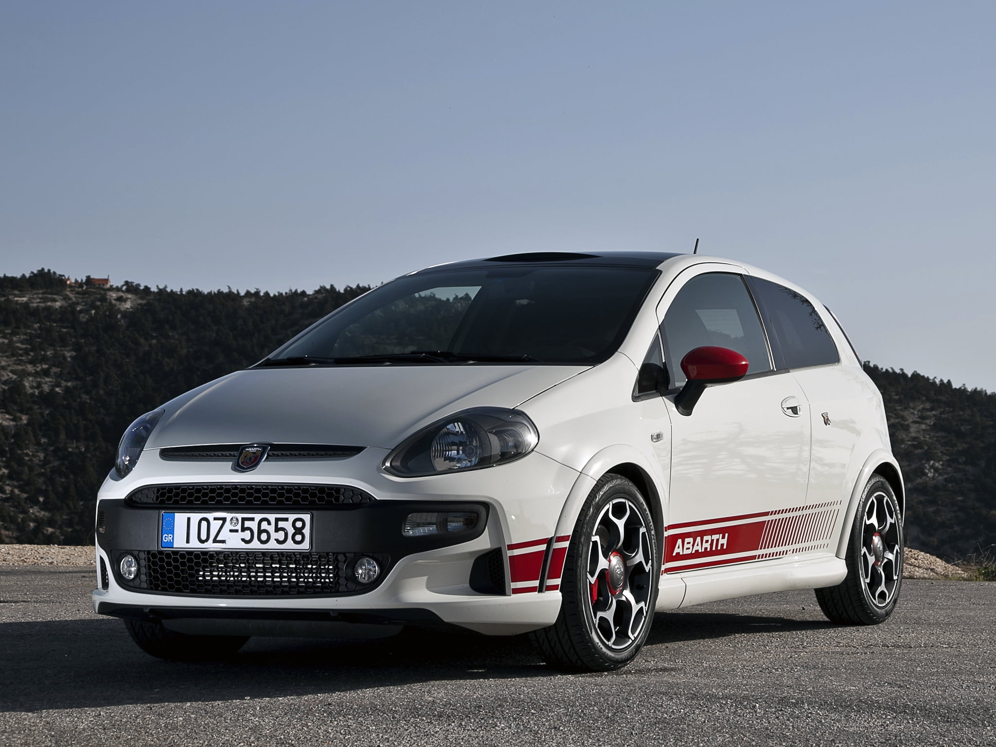 technology, small, no People, modern, peugeot, white, 4x4, punto evo, land Vehicle, mode of Transport, front View, traffic, fleet of Vehicles, car Rental, HD Wallpaper