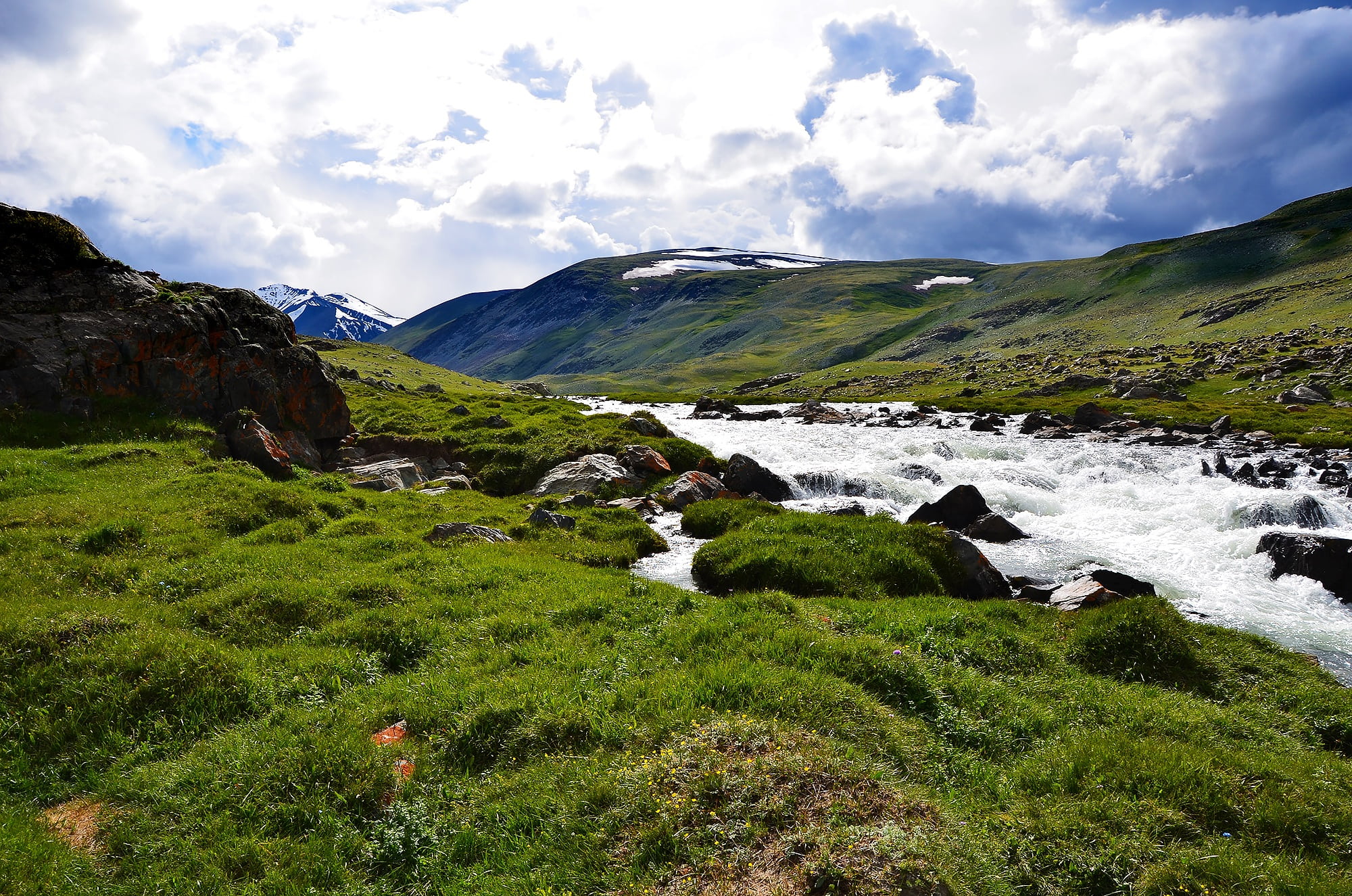 landscape, tranquil scene, mountain river, flowing, flowing water, altai, river, beauty in nature, field, 1080P, tranquility, sky, daytime, non-urban scene, HD Wallpaper