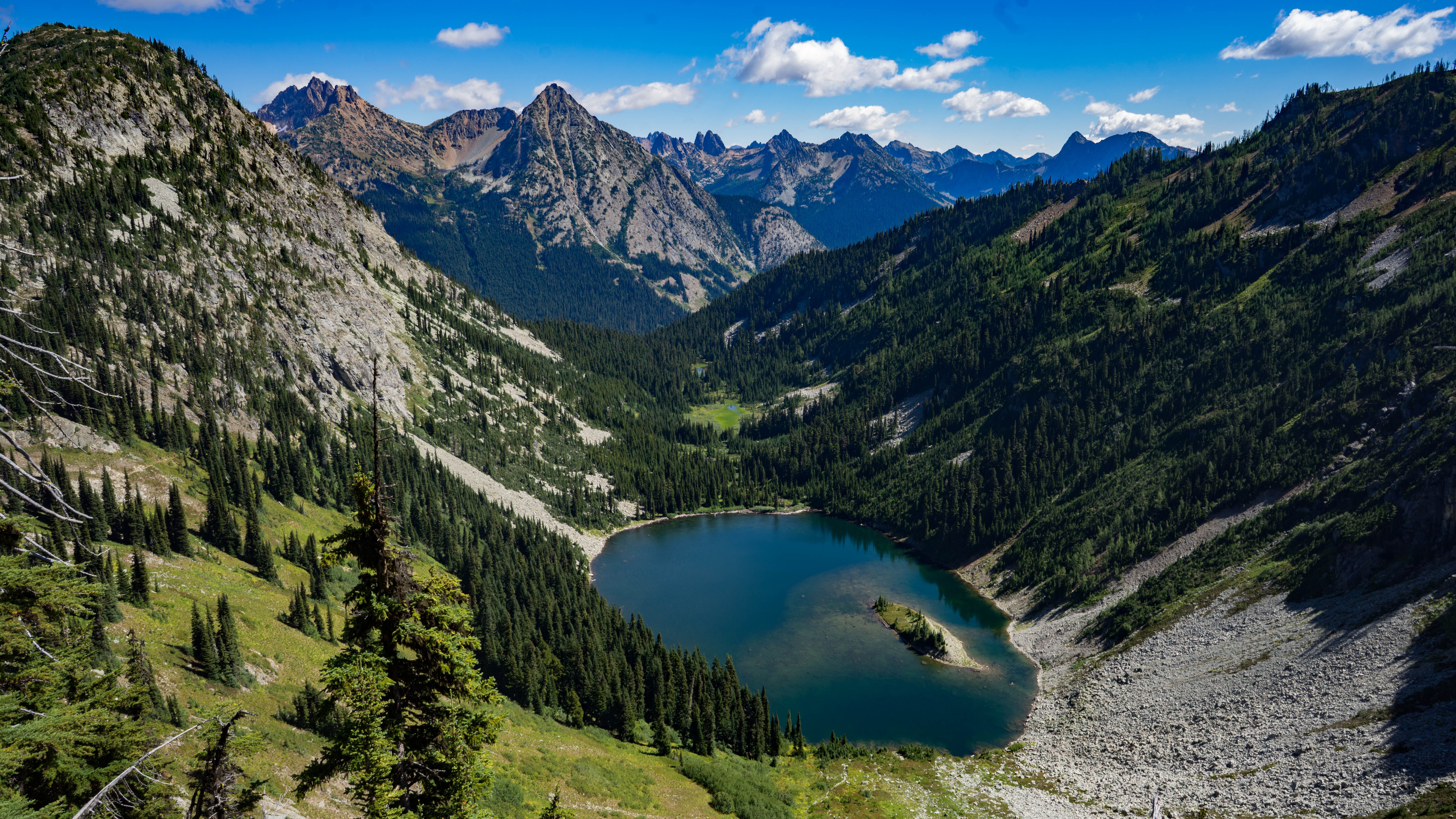 aerial, gray, outdoor, woodland, drone, lake, pine tree, land, cliffside, 5K, north cascades national park, water, tranquility, crest, green, scenics - nature, HD Wallpaper