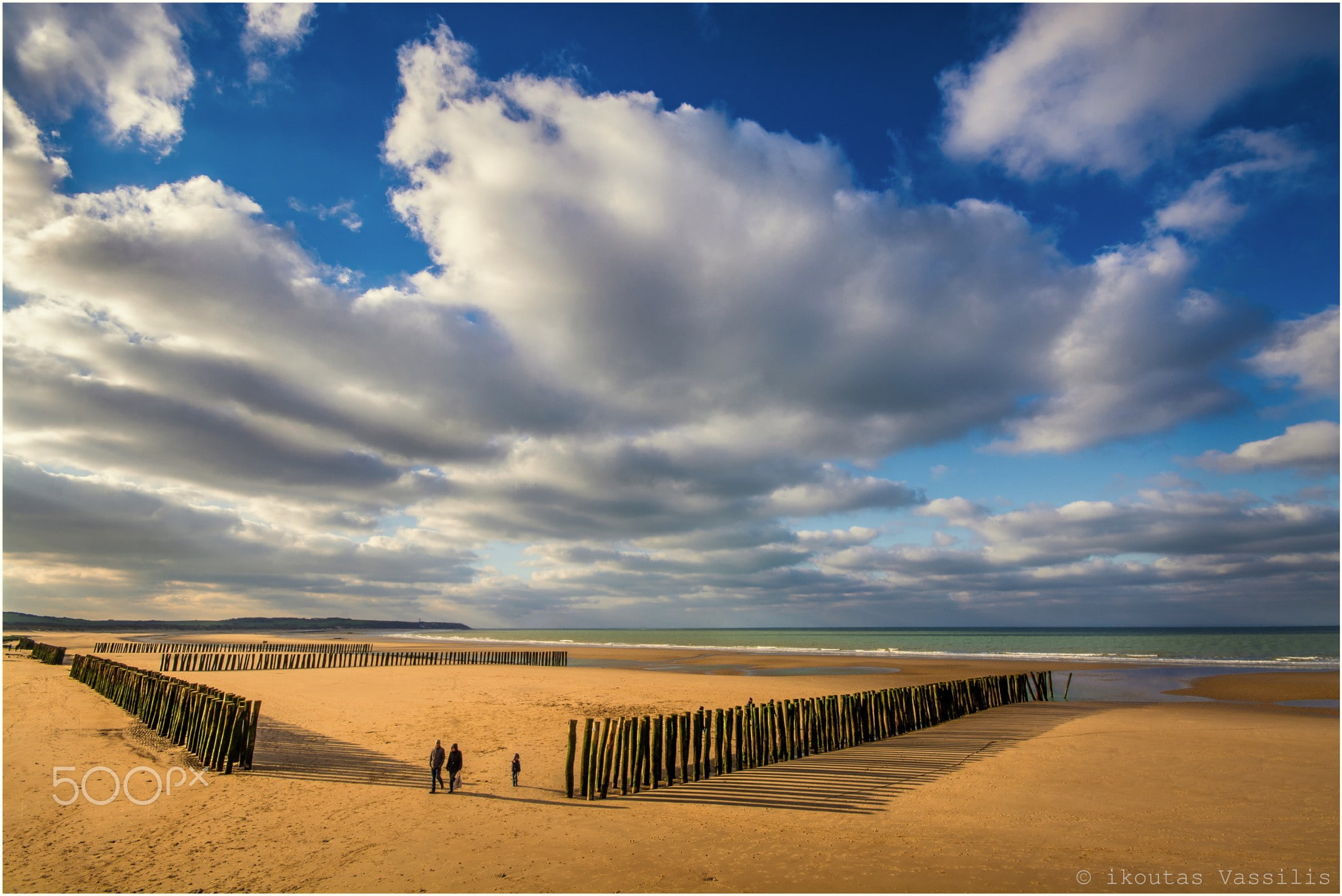 water, horizon over water, beach, sea, day, outdoors, cloud - sky, tranquil scene, tranquility, sand, sky, 1080P, nature, non-urban scene, wooden post, HD Wallpaper