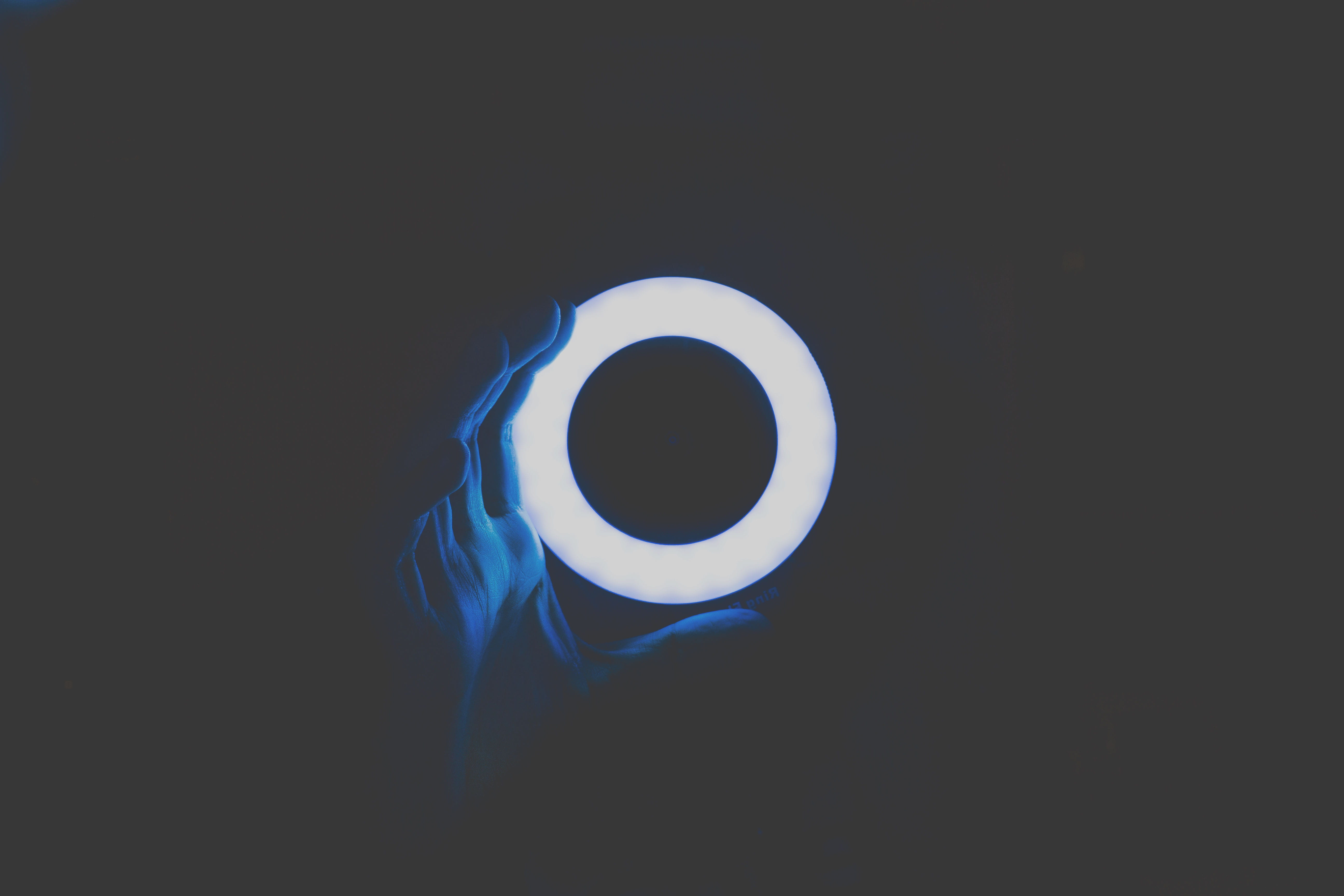 copy space, person, 5K, coffee, white, food and drink, hand, glow, lightened, round, dark, directly above, mug, cup, blue, abstract, drink, circle, glove, HD Wallpaper
