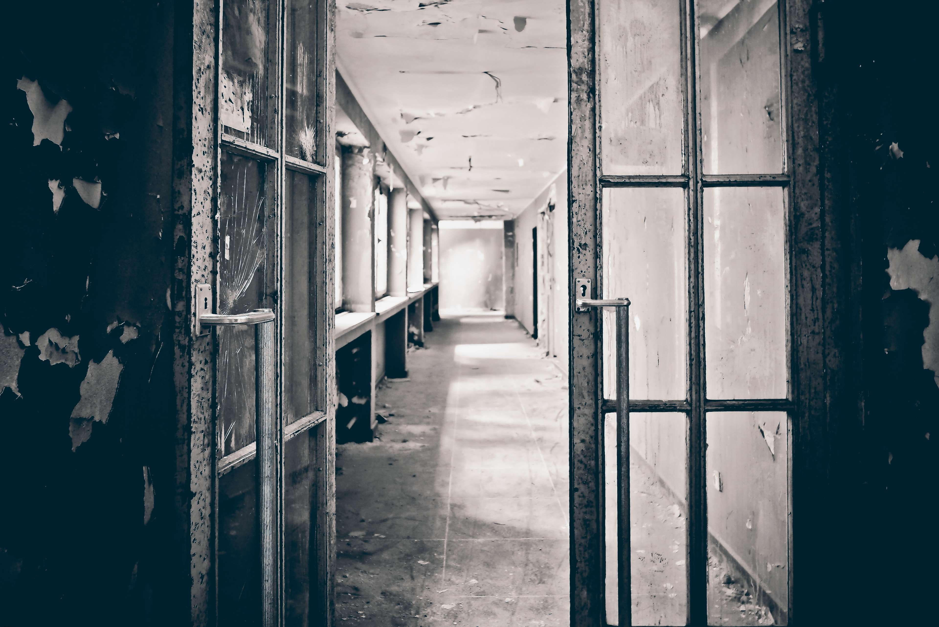 run down, 4K, deterioration, run-down, entrance, bad condition, glass, ruined, the way forward, day, weathered, dilapidated, arcade, gloomy, dirty, decline, HD Wallpaper
