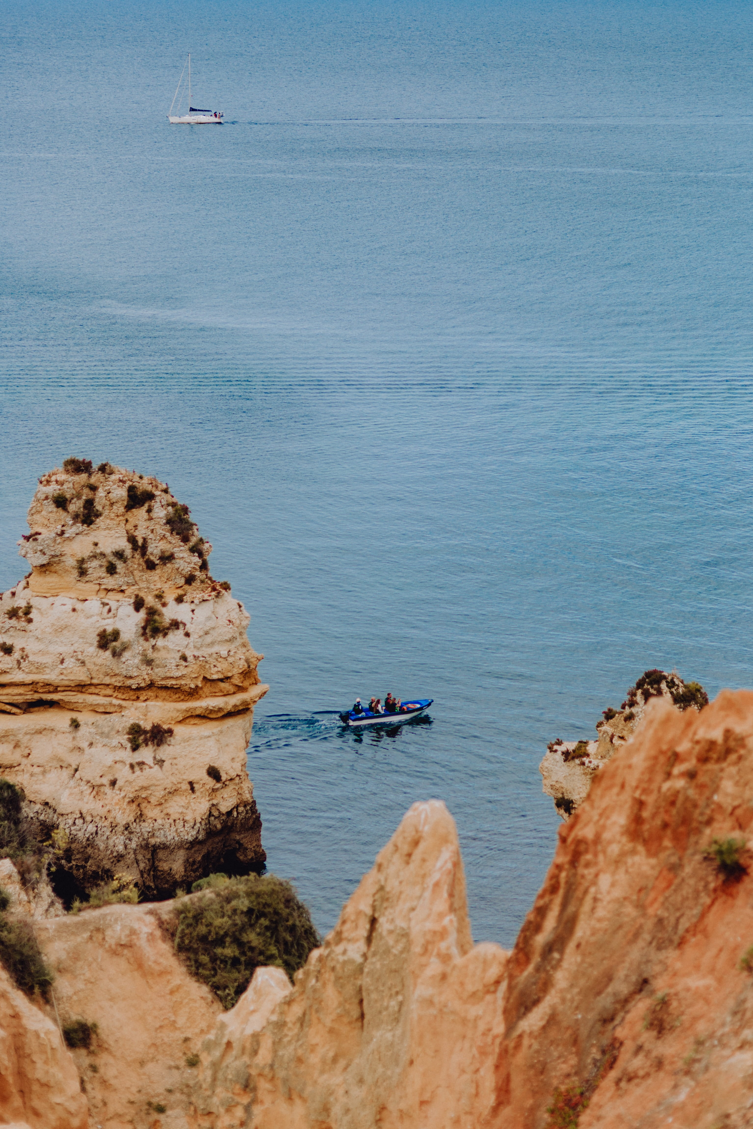 mode of transportation, 4K, beach, vacations, water, sky, rock - object, nature, portugal, transportation, ocean, rock formation, seascape, land, vacation, Phone HD Wallpaper