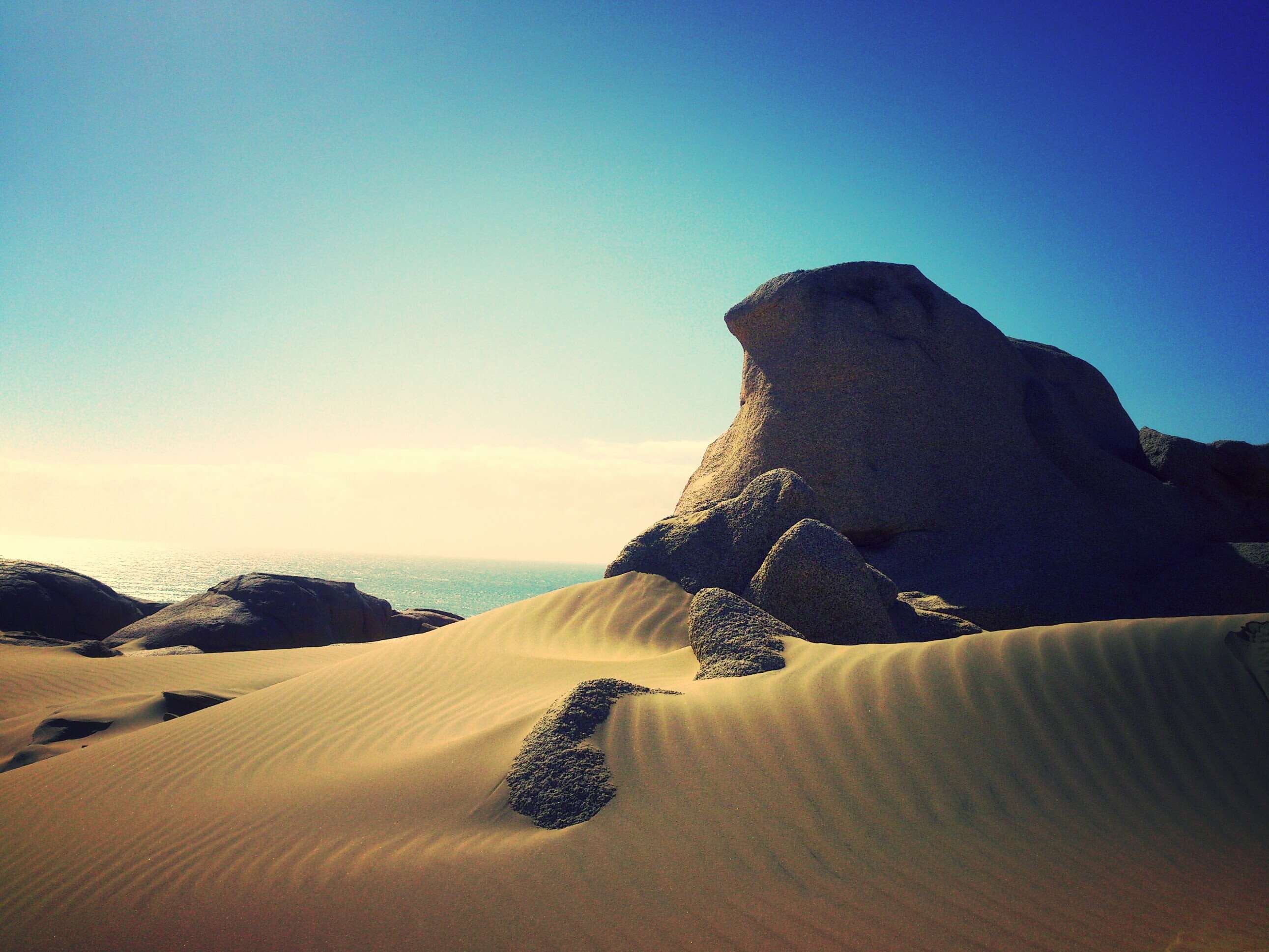 nature, 2K, tranquil scene, rock - object, environment, copy space, sky, remote, arid climate, beauty in nature, tranquility, land, landscape, climate, HD Wallpaper