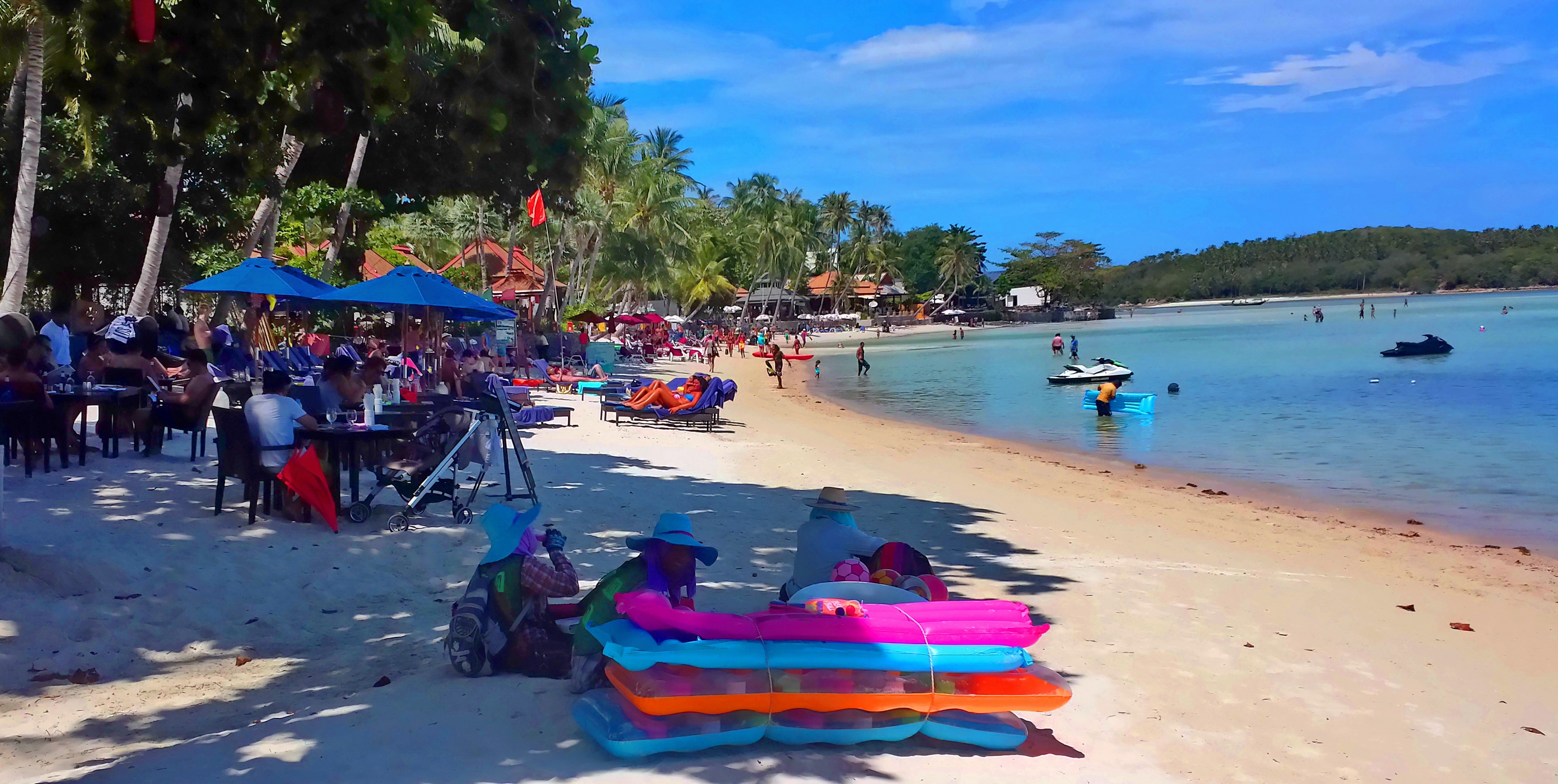 lifestyles, day, beach, sun, asia, holiday, tropical, plant, thailand, 2K, large group of people, real people, travel, seascape, samui, leisure activity, HD Wallpaper