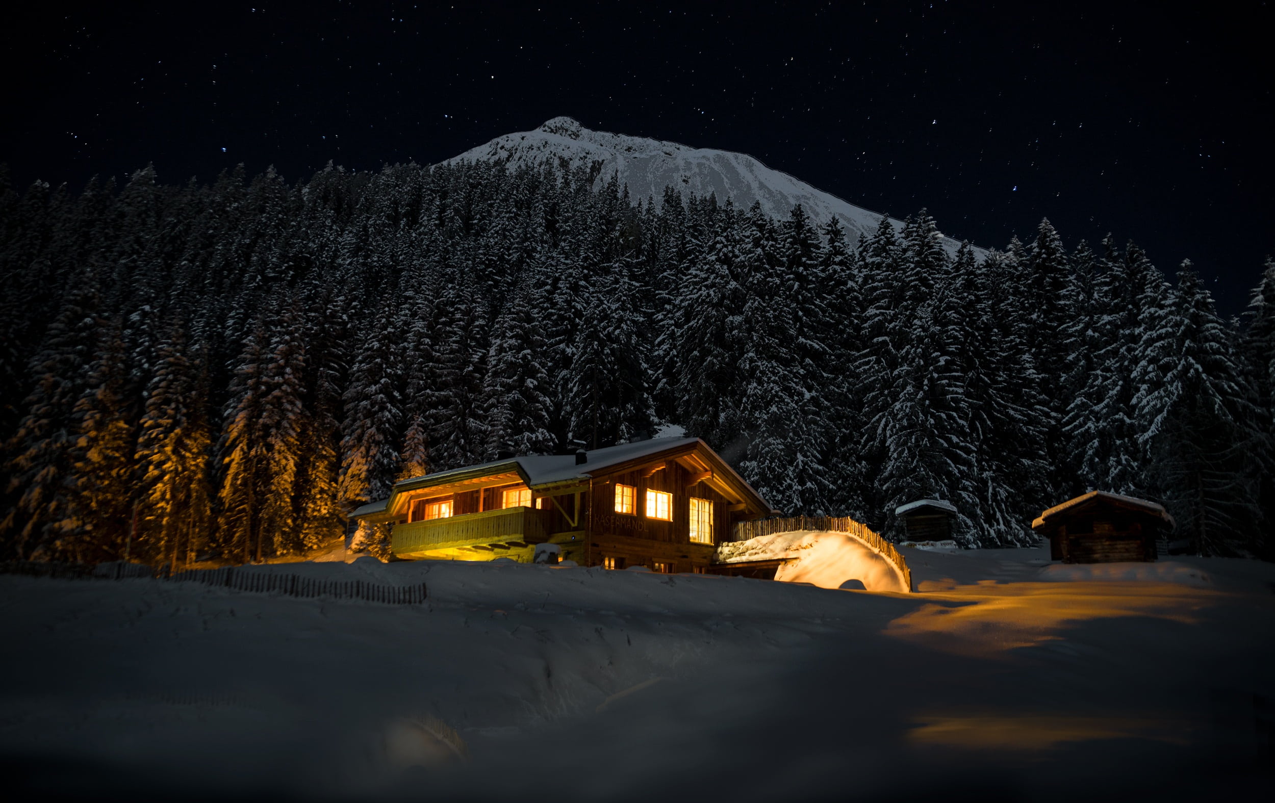 darkness, covered, wooden, illuminated, building exterior, cottage, snowcapped mountain, 1080P, landscape, nature, cold temperature, star trails, no people, HD Wallpaper