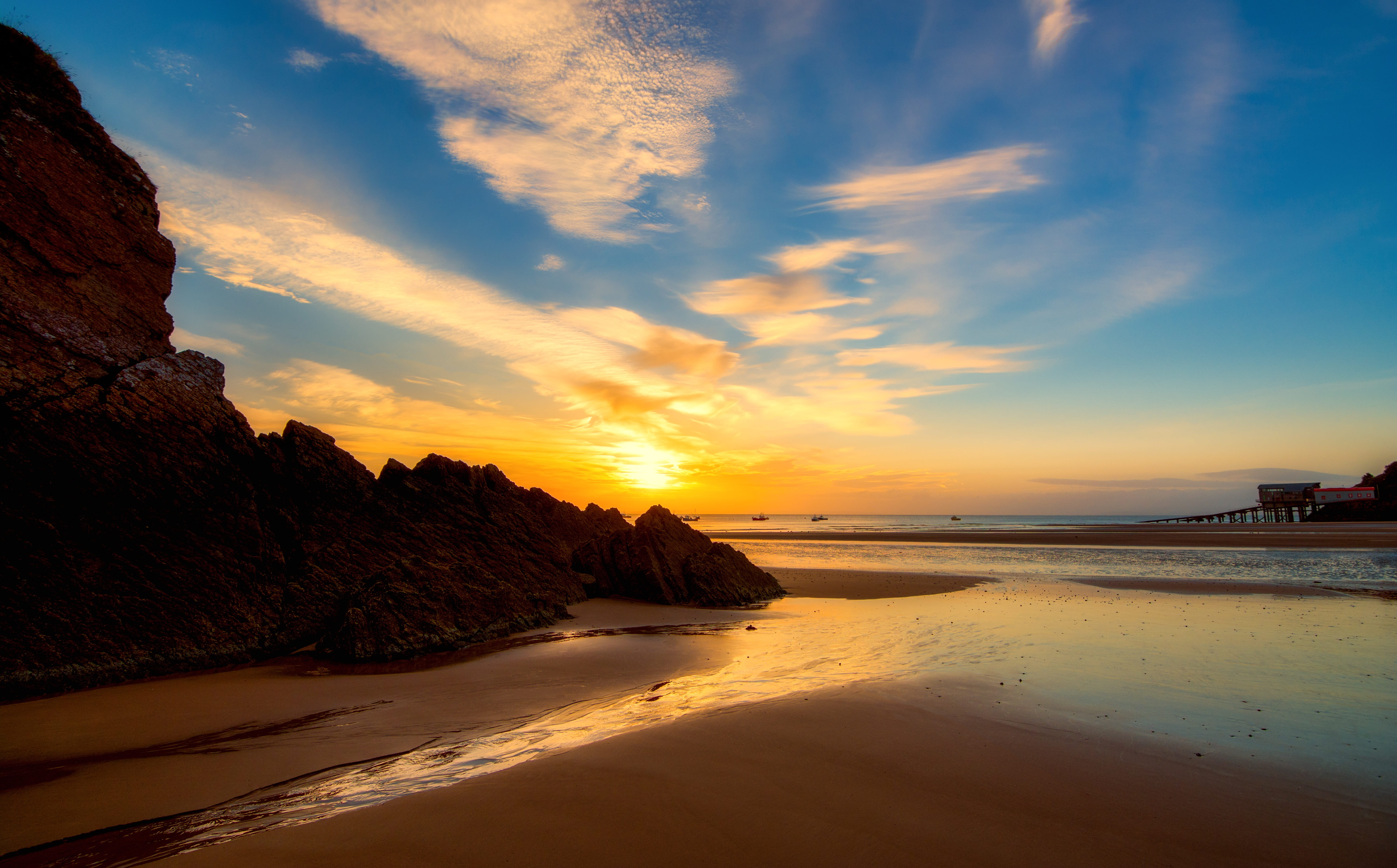 rock, lines, scenics - nature, golden, feel good, low tide, horizon over water, sea, beauty in nature, reflection, boats, bay, early, seashore, sunrise, HD Wallpaper