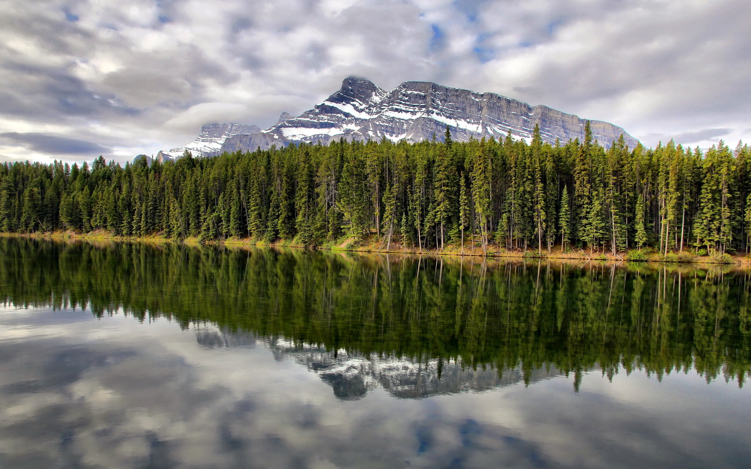 2K, Johnson Lake, Canada, Banff National Park, Mt Rundle, HD Wallpaper