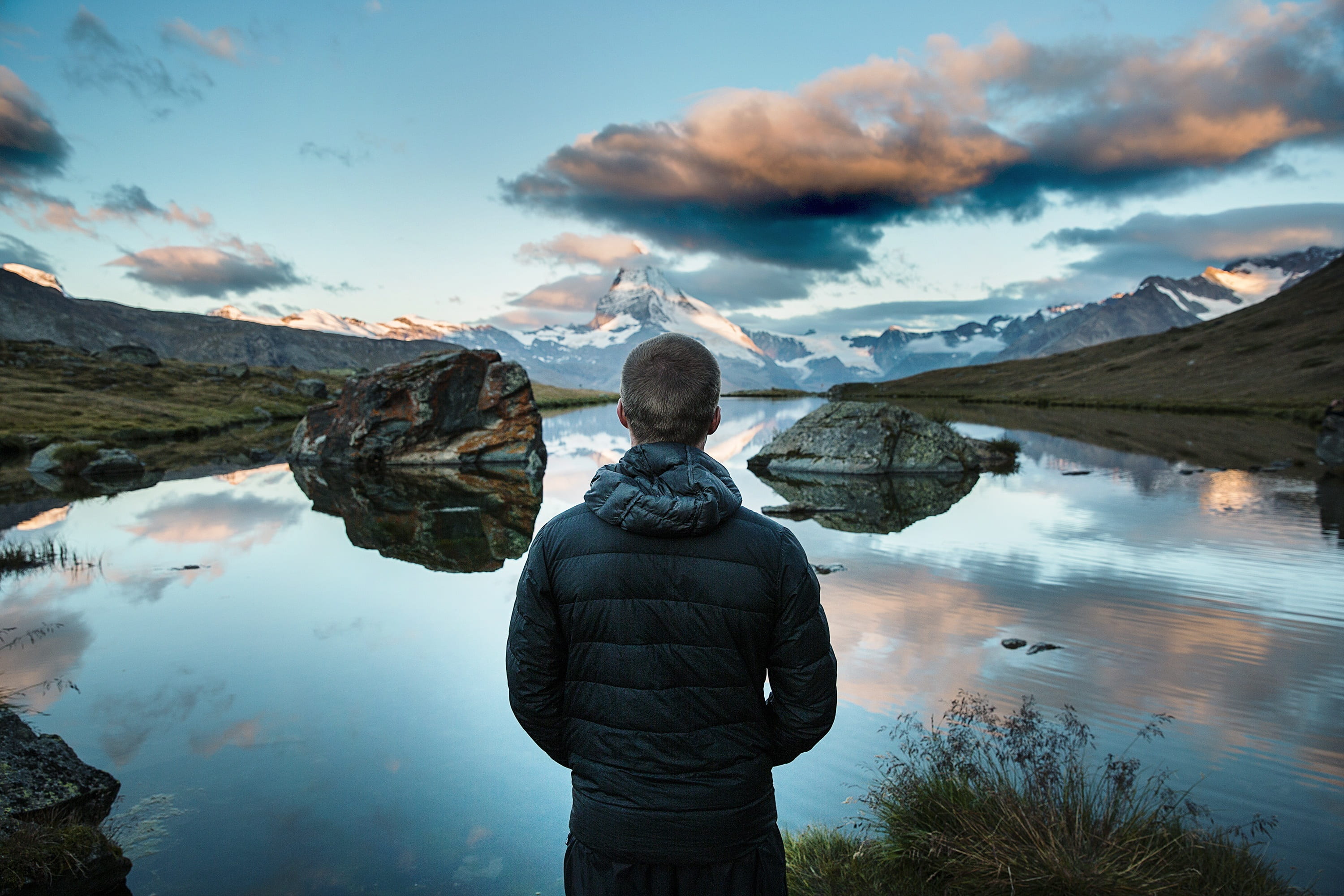 mountain, peaceful, men, tranquility, view, panoramic, lifestyles, man, sky, reflection, jacket, leisure activity, standing, looking at view, mountain range, HD Wallpaper
