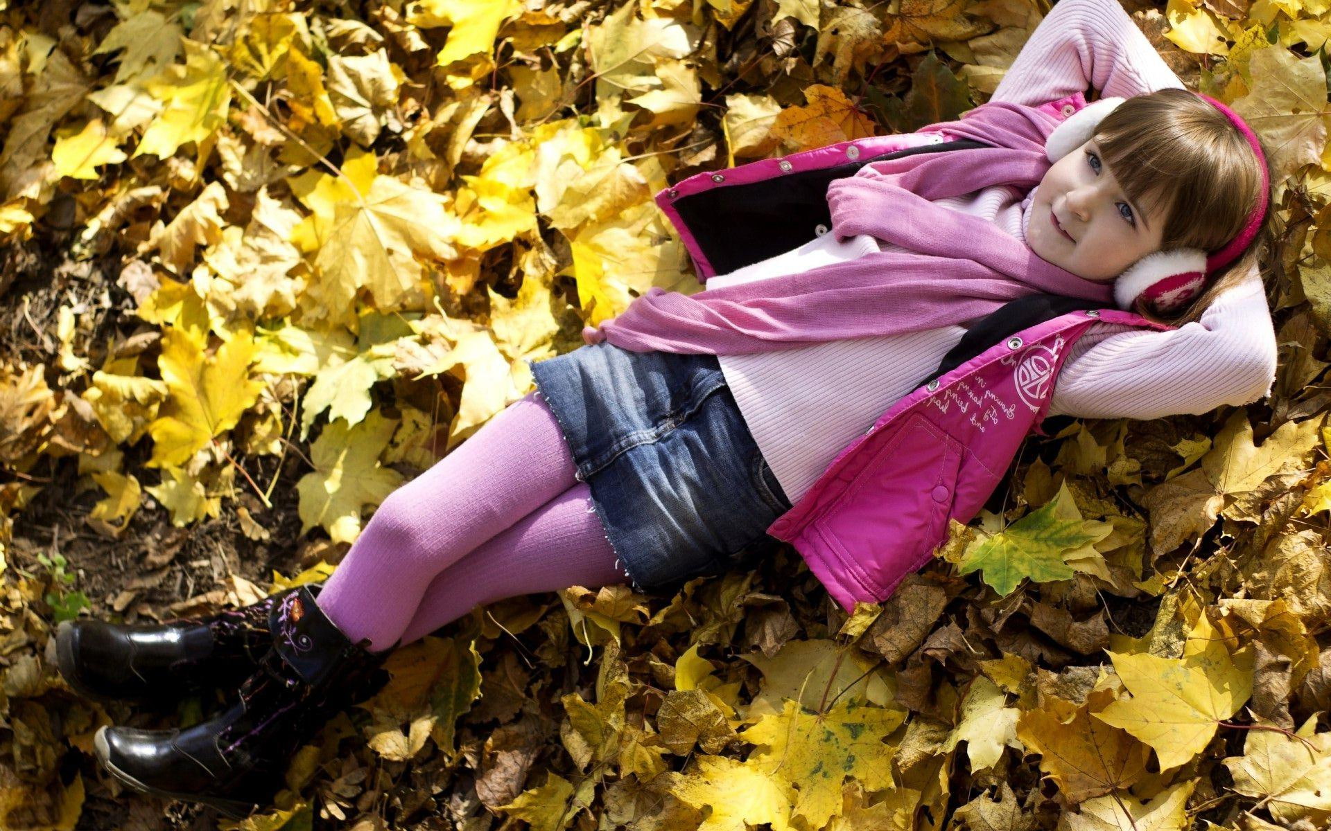 child girl, 1080P, headphones, girl, child, listening, music, 1920x1200, HD Wallpaper