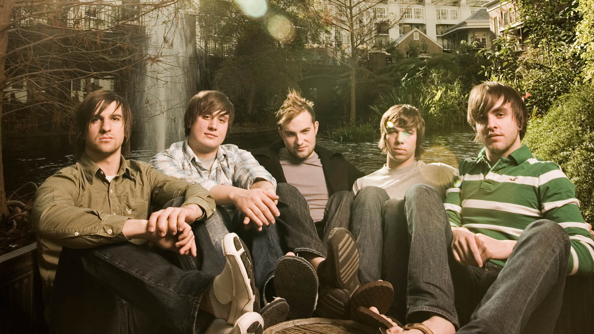 smiling, depression - sadness, men, casual Clothing, child, group Of People, fountain, lifestyles, clothes, togetherness, communication, 1080P, band, real people, HD Wallpaper