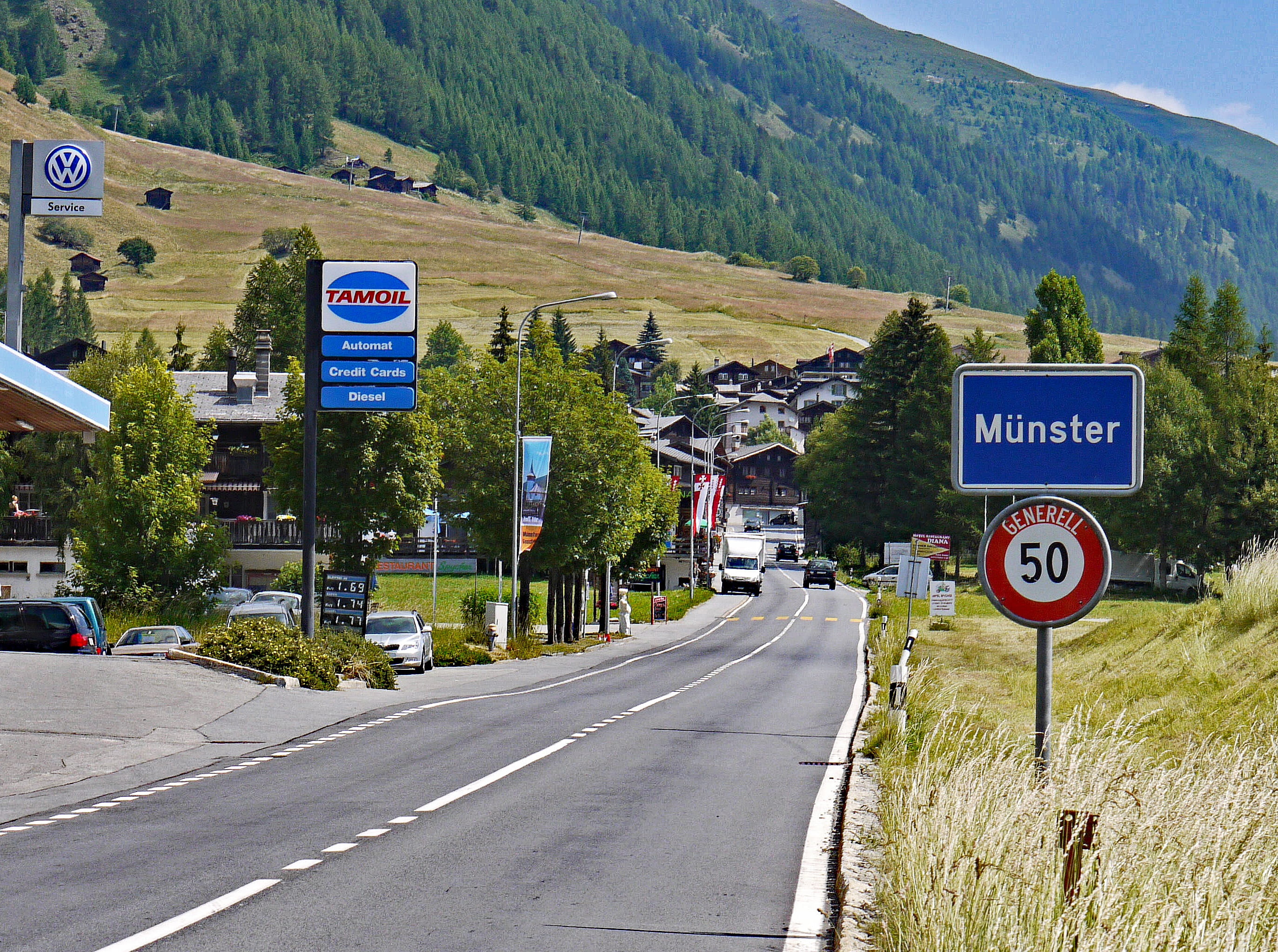 street, Switzerland, furka region, hanging, 2K, diminishing perspective, text, tree, marking, sign, the way forward, communication, petrol stations, Bergdorf, HD Wallpaper