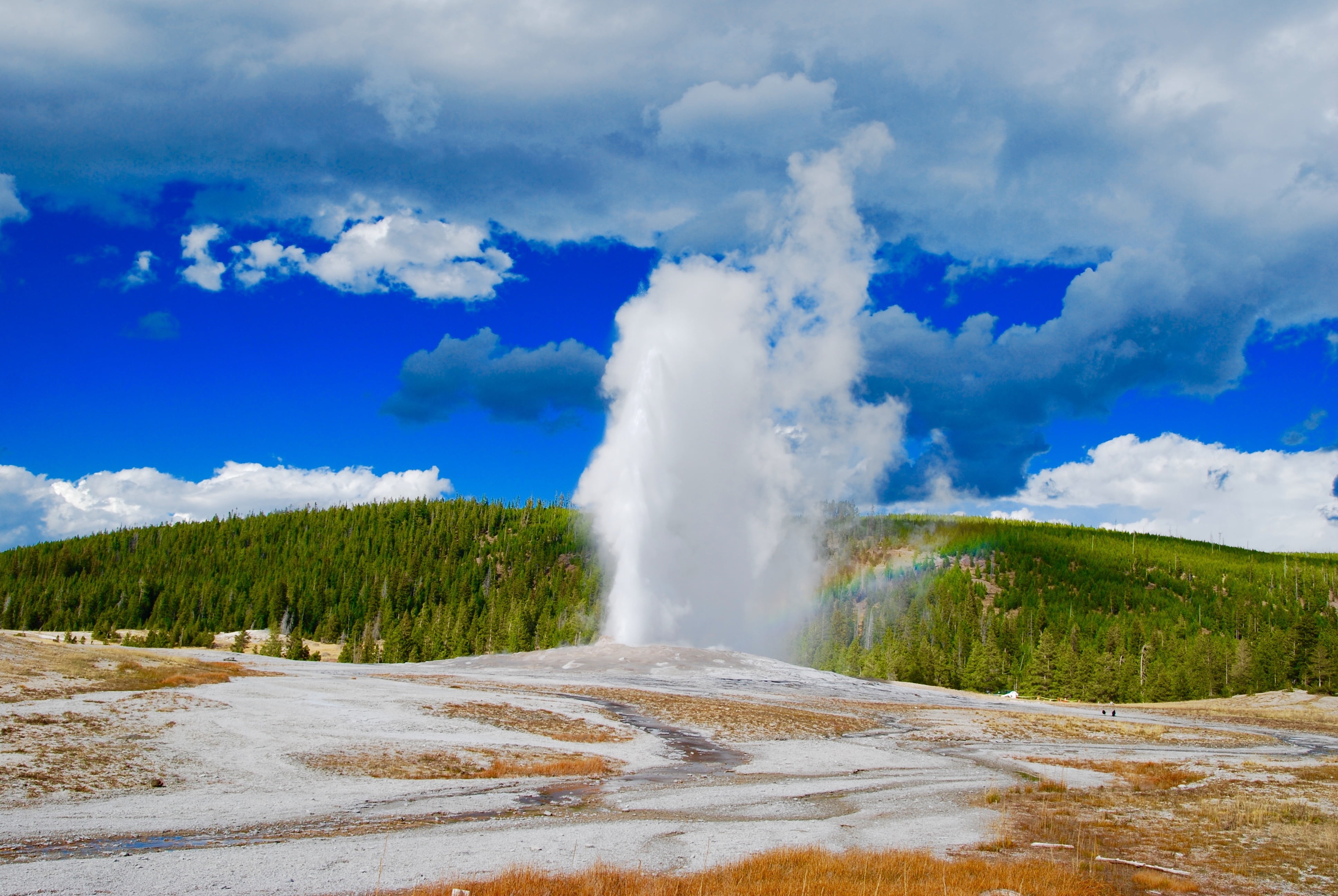 top, outdoors, mountains, heat - temperature, clouds, landscape, scenics, wilderness, environment, 4K, travel, geology, nature, geyser, aspen, park, cloud - sky, HD Wallpaper