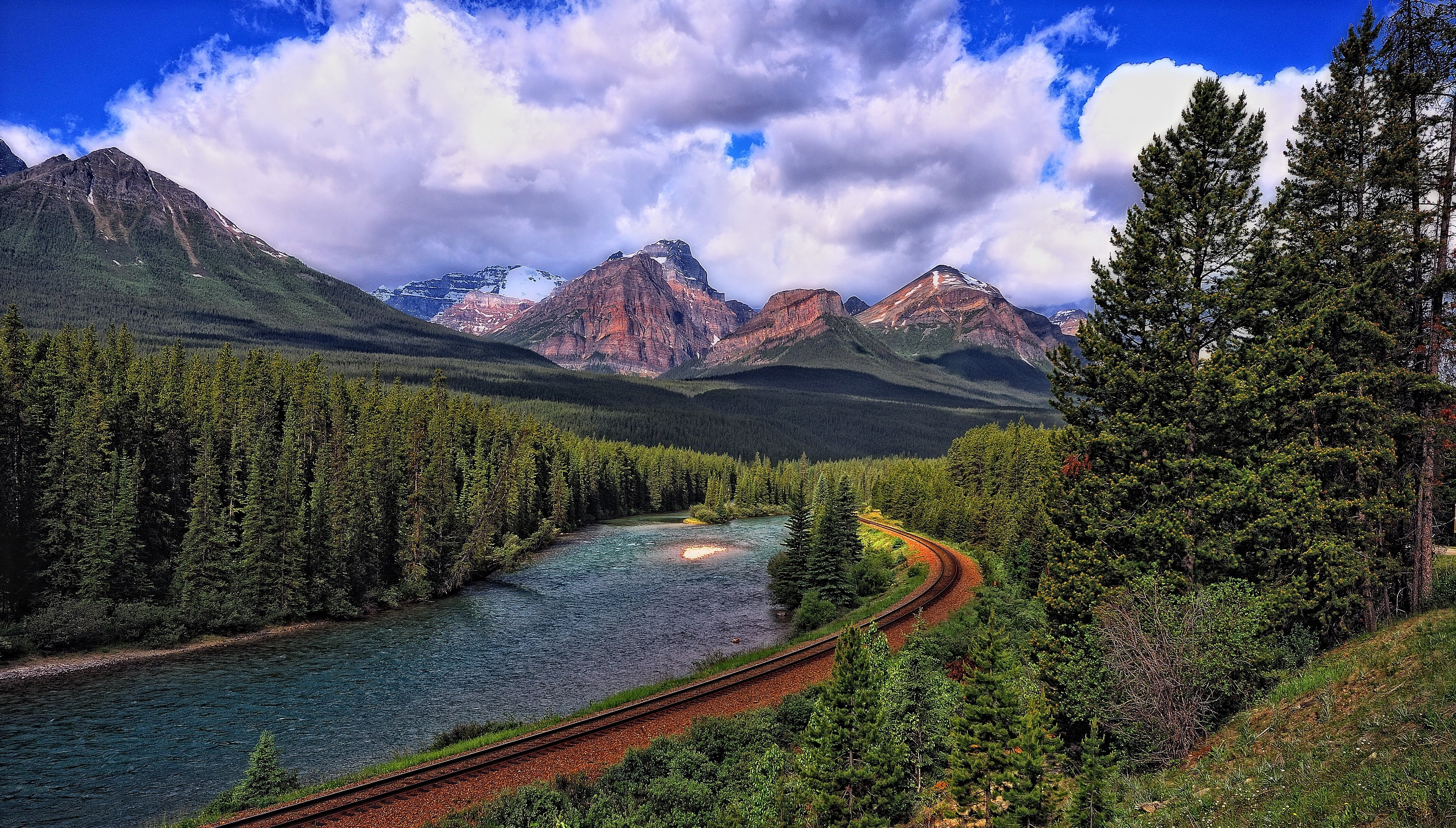 cloud - Sky, beauty In Nature, water, lake, summer, tourism, travel Destinations, green, mountains, forest, trees, idyllic, snow, banff National Park, 4K, HD Wallpaper