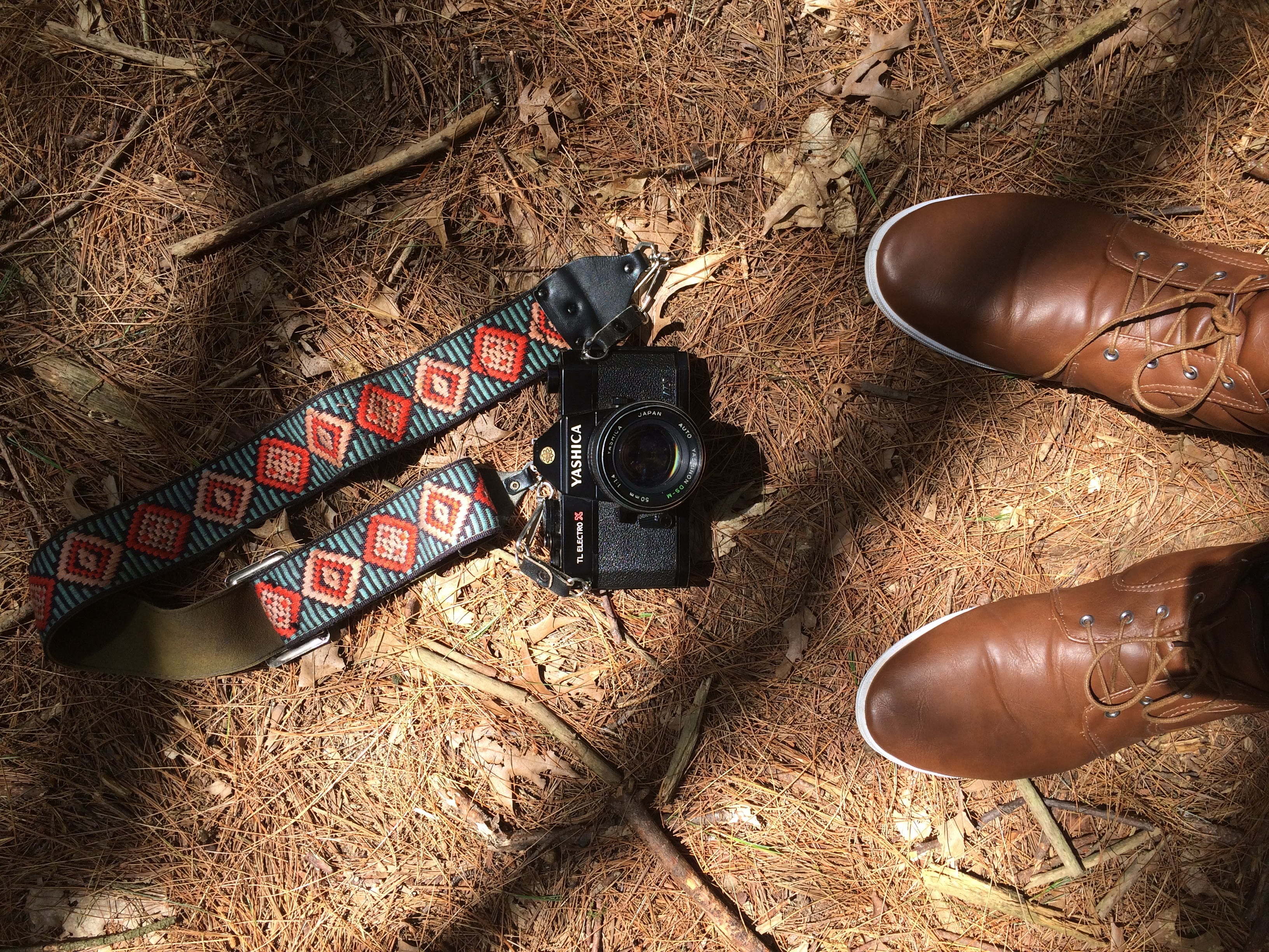 high angle view, personal accessory, clothing, twigs, black, photography themes, activity, camera - photographic equipment, sunlight, directly above, technology, HD Wallpaper