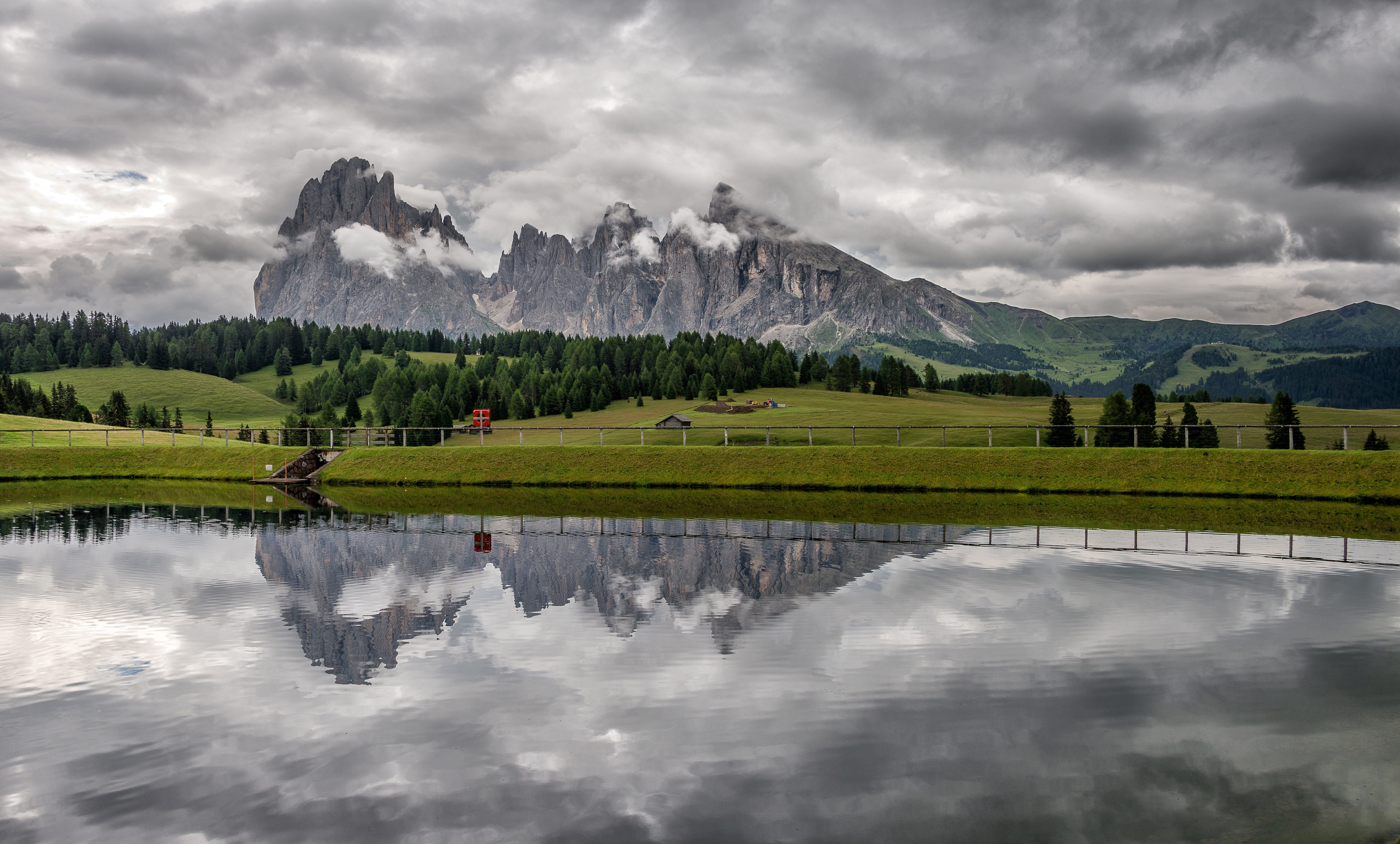 scenics - nature, seiser, color, italy, sasso, snowcapped mountain, barn, beautiful, mountain peak, green color, alps, dolomites, cloud - sky, beauty in nature, HD Wallpaper