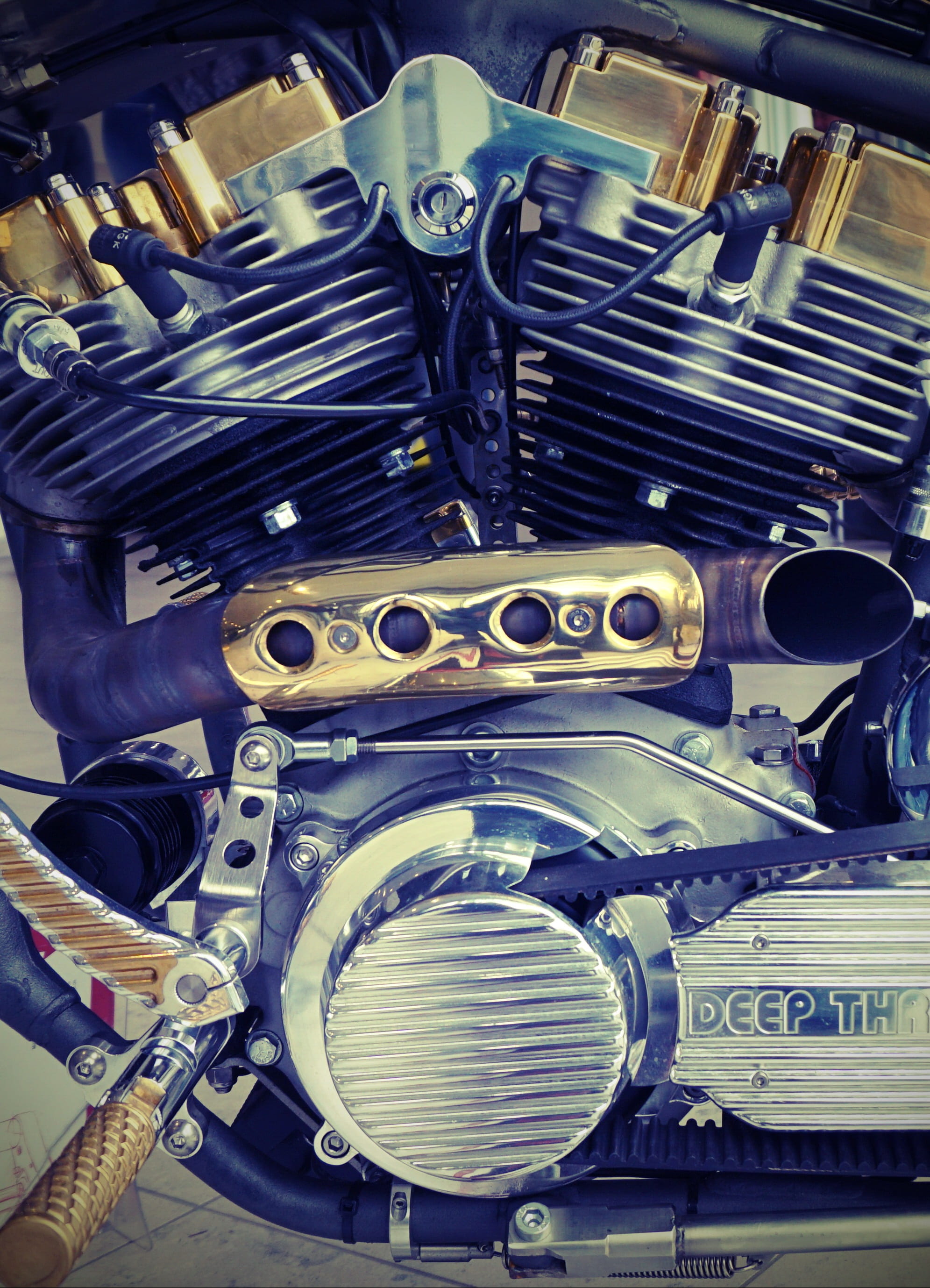 polished, metal industry, mechanic, silver colored, auto repair shop, metal, indoors, modern, engineering, metallic, garage, machine, car, day, repairing, Phone HD Wallpaper