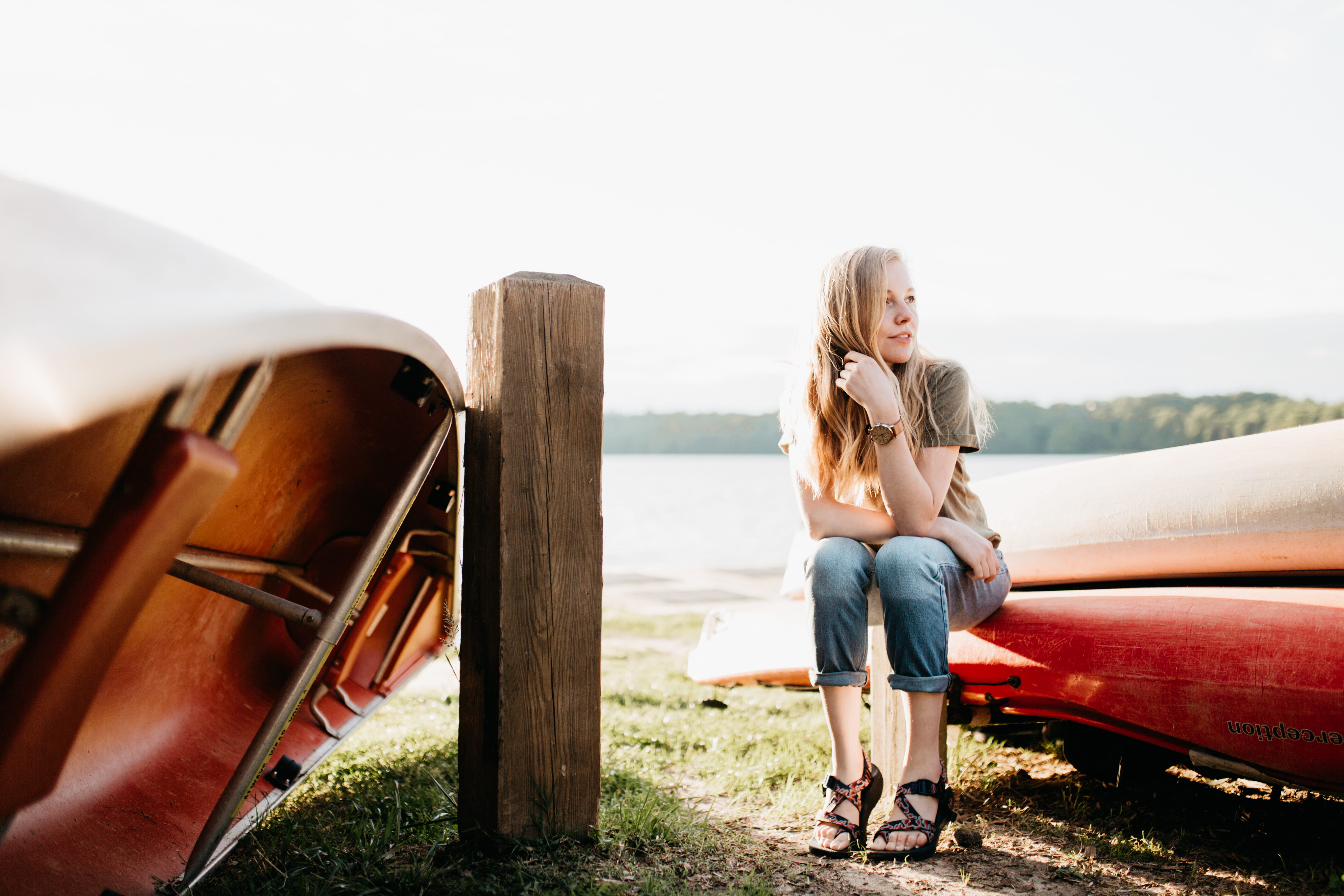 hair, seating, hairstyle, color Image, boat, people, road trip, mother, outdoors, females, leisure activity, mode of transportation, mid adult, shirt, togetherness, HD Wallpaper