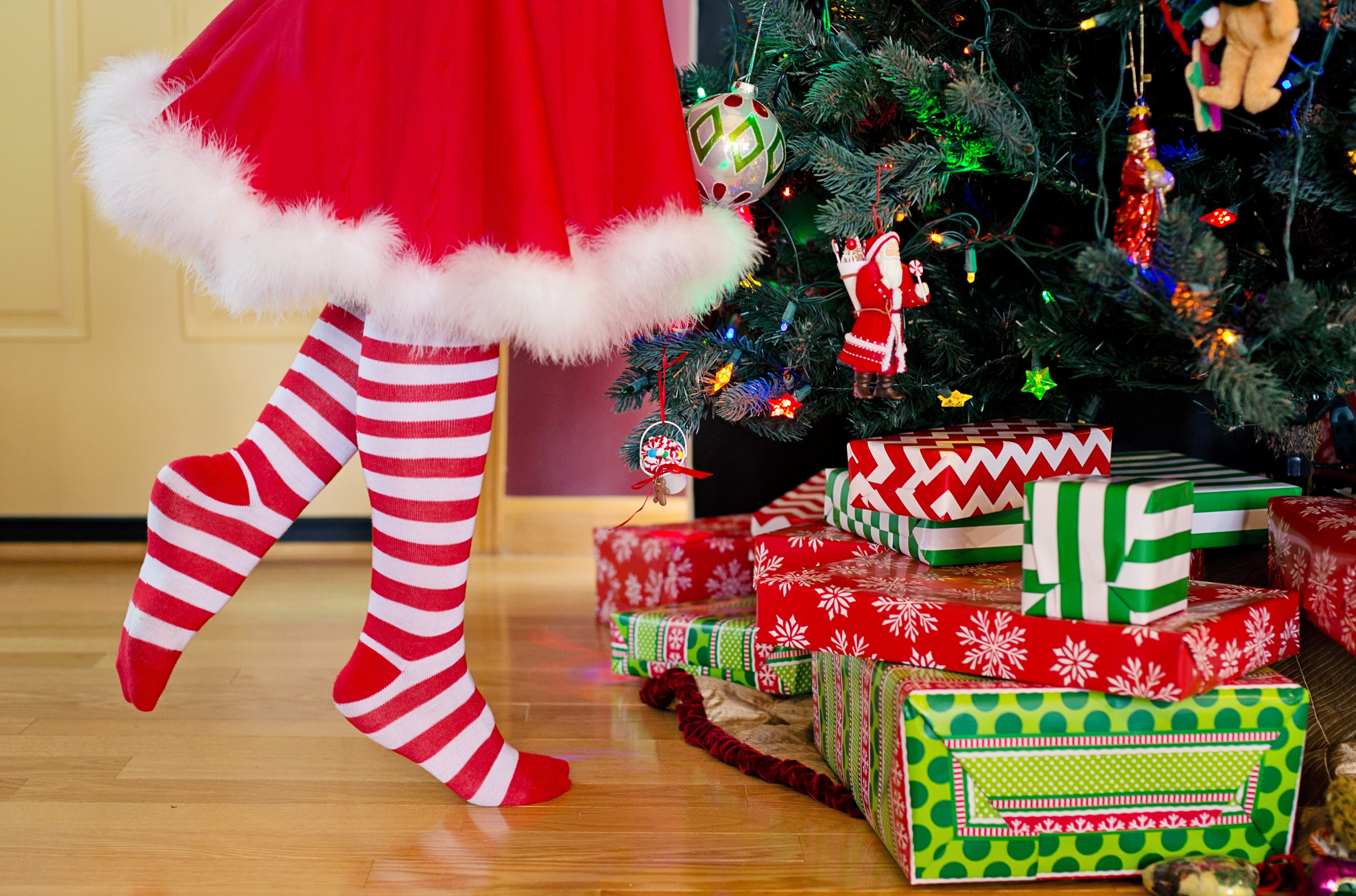 claus, christmas decoration, christmas ornament, nearby, xmas, 4K, flooring, woman, decoration, mrs, december, event, tree, christmas tree, gift, indoors, HD Wallpaper