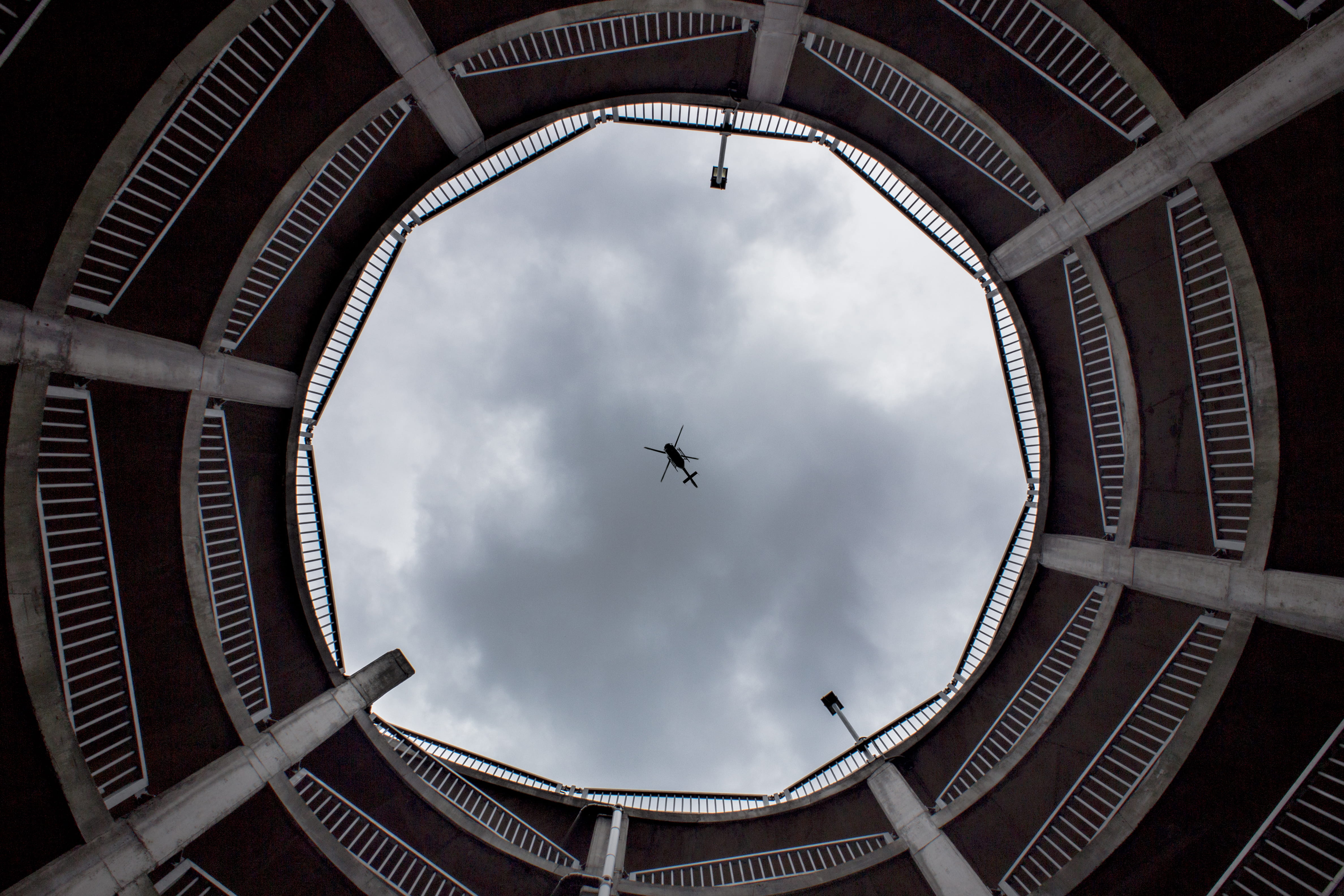building, levels, city, moody, architecture, brown, cloud, flight, air Vehicle, flying, manchester, heli, sky, cityscape, looking up, urban, 4K, travel, HD Wallpaper