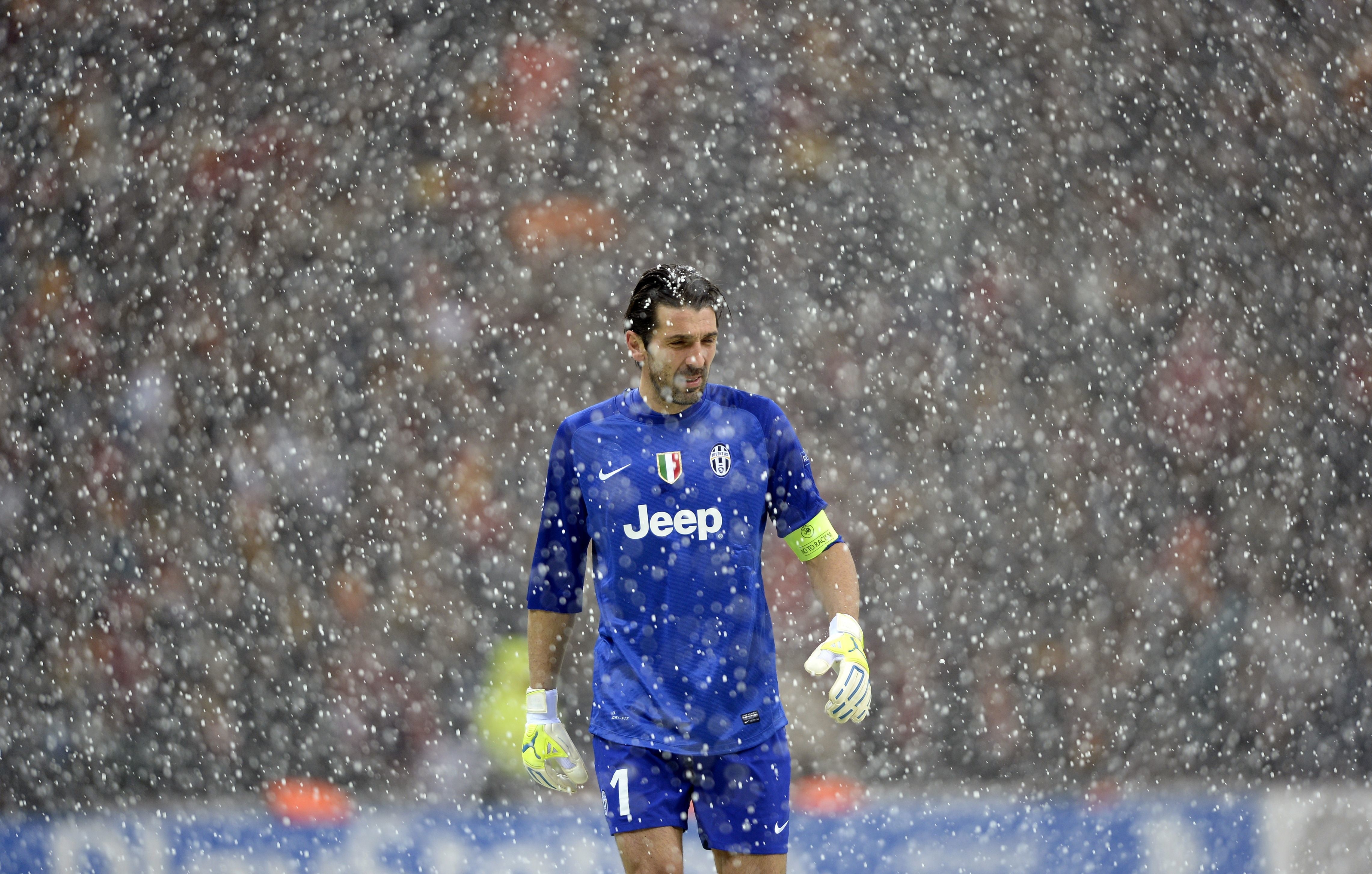 gianluigi buffon, scenic, snow, juventus, 4K, goalkeeper, football, Sports, HD Wallpaper